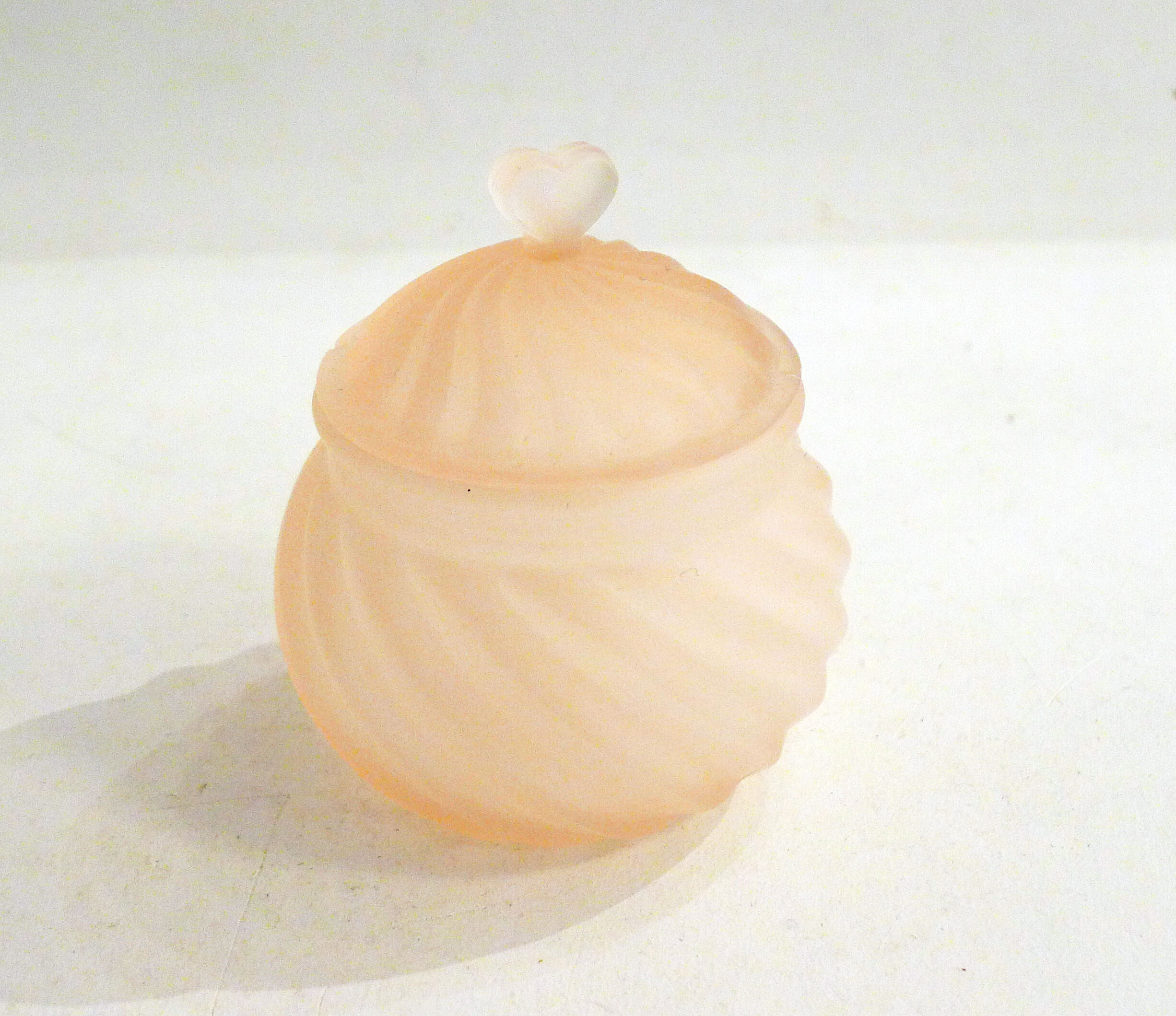 Matte pink toilet set - heart