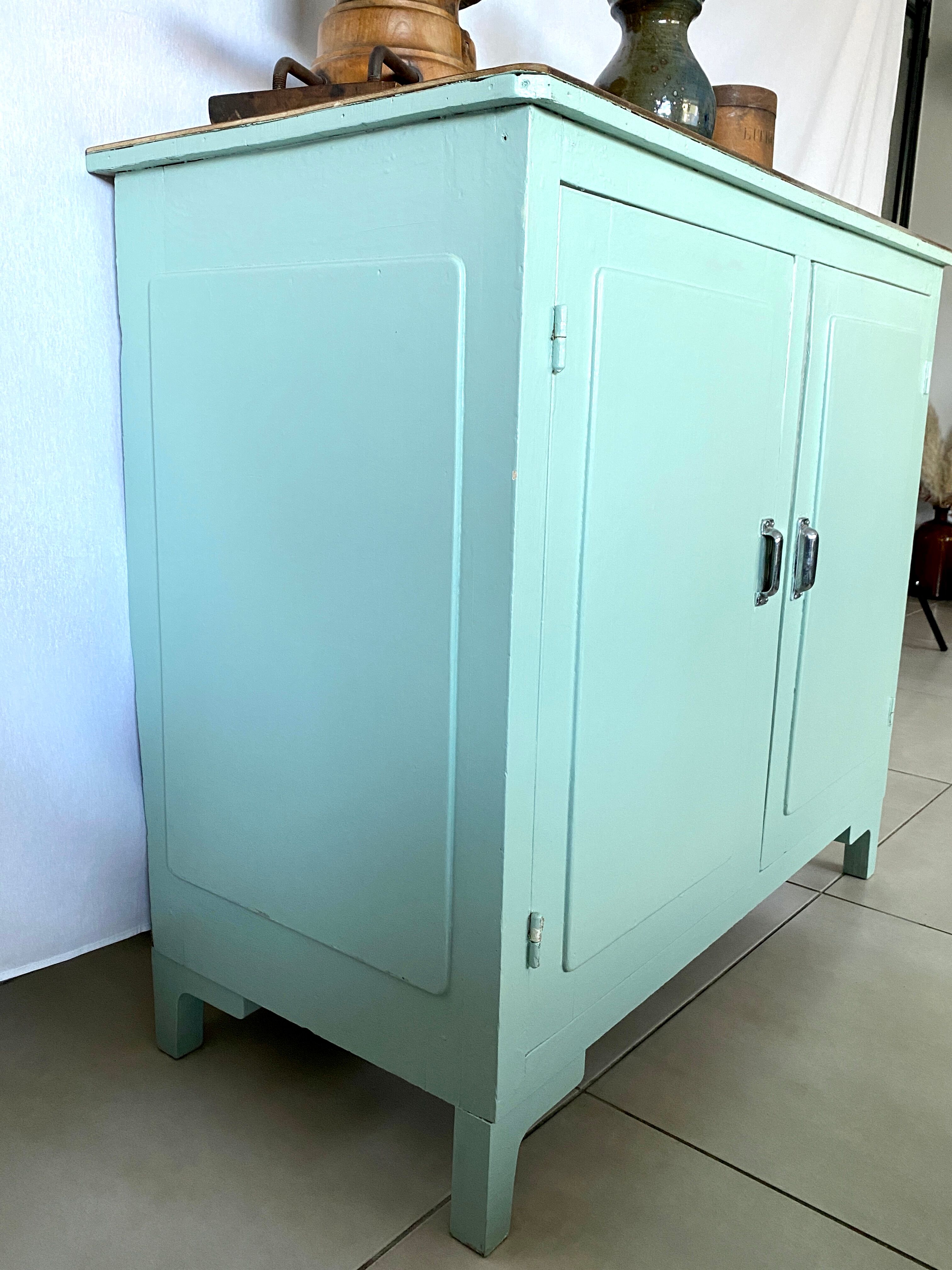 Mint green Parisian buffet