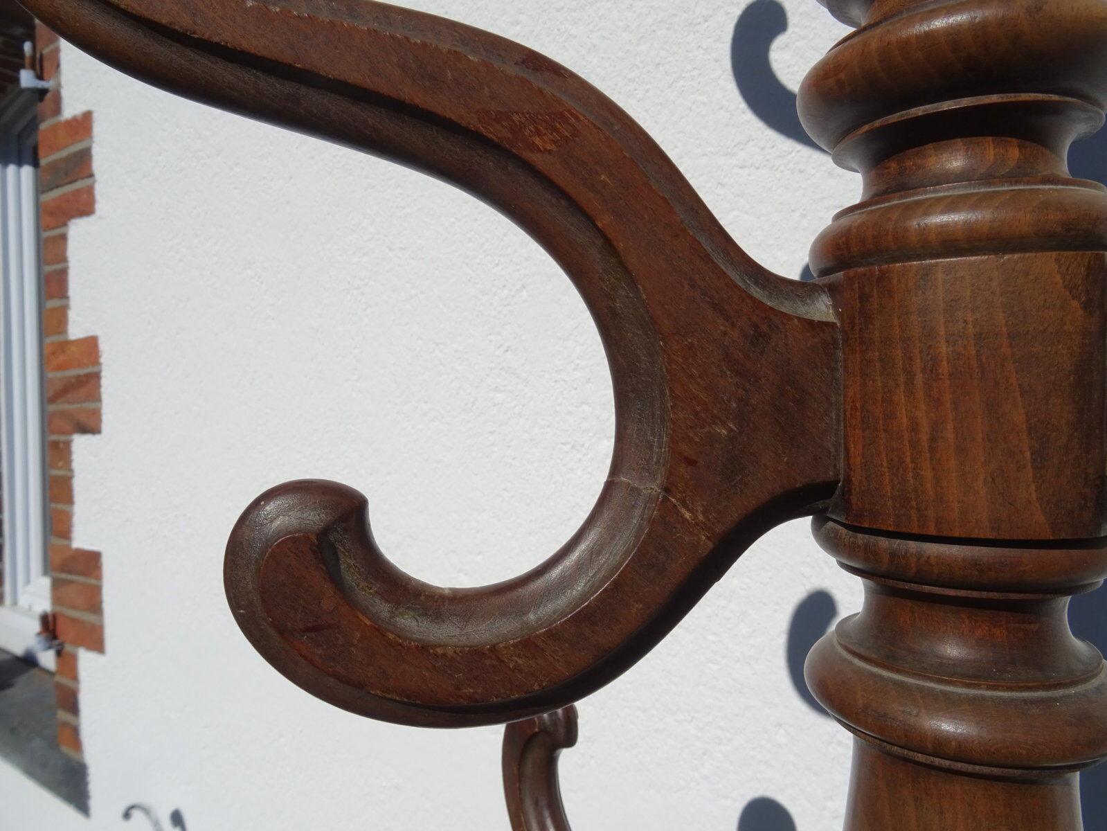 Zinc standing bistro coat door