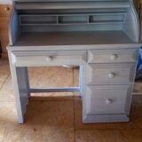 Cylinder desk with curtain