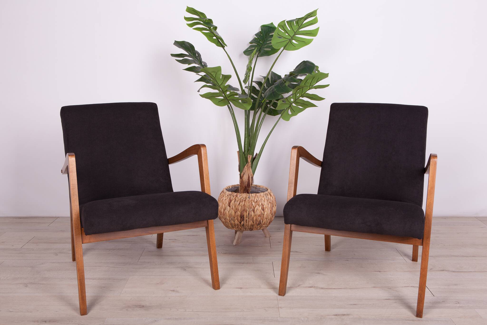 Type 300-138 Beech Armchairs from Bystrzyckie Furniture Factory, 1960s, Set of 2