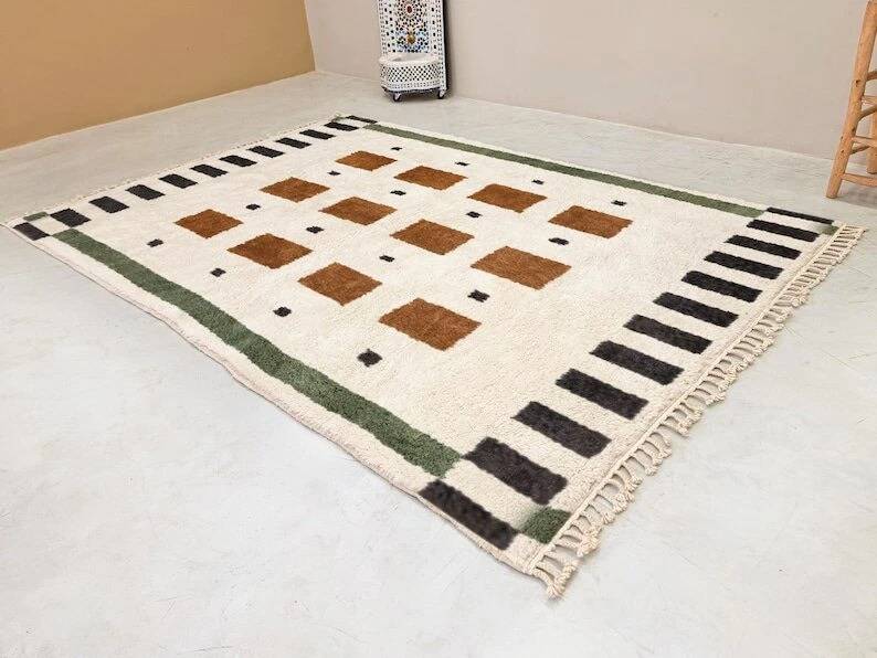 Moroccan wool rug 250cm x 150cm