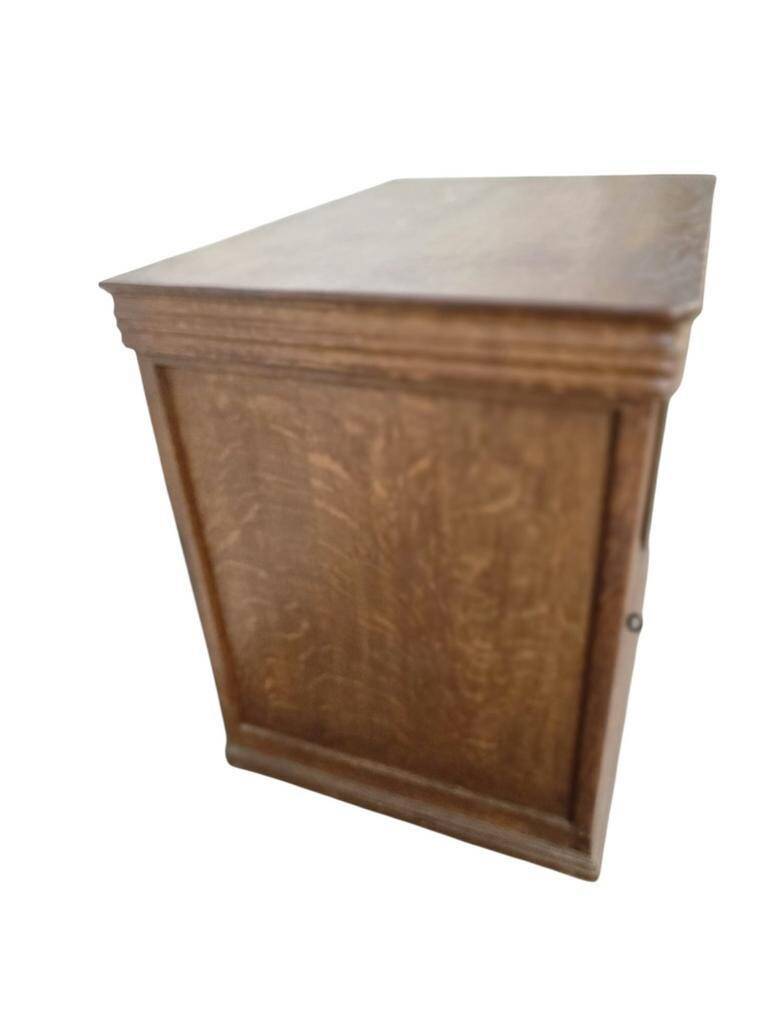 Vintage deep wooden display cabinet / mini cabinet