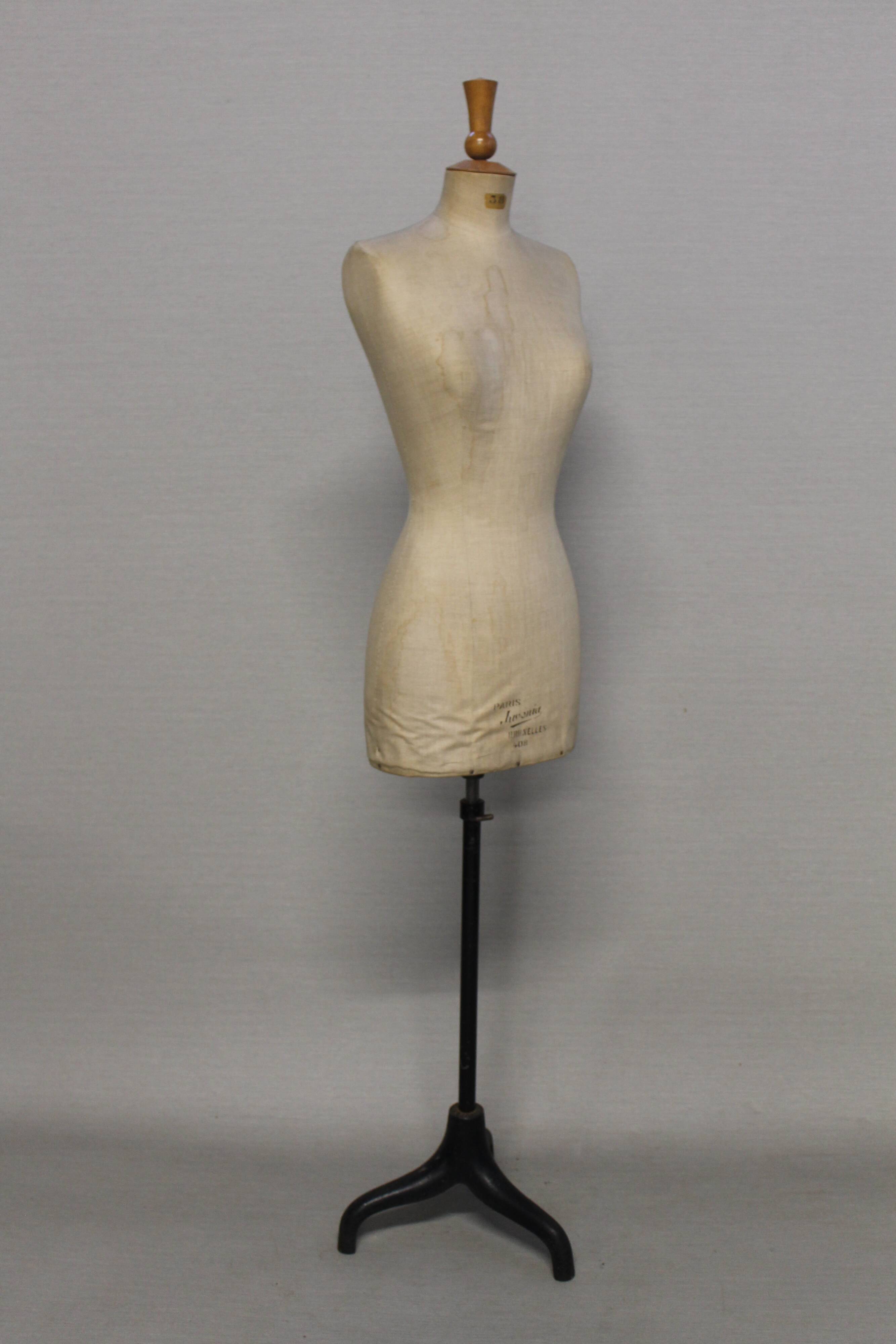 Mannequin de couture Juvenia