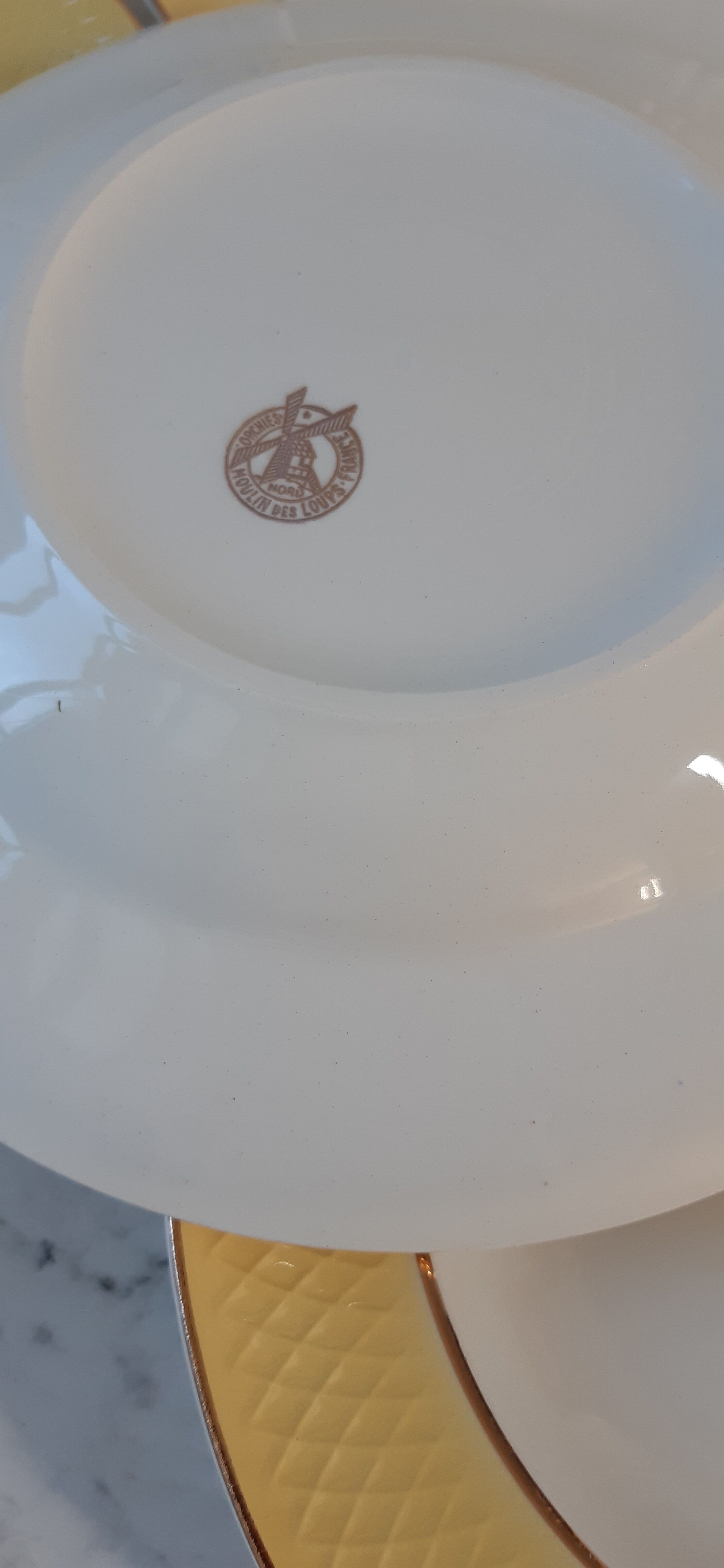 Set of 4 hollow plates Moulins des Loups