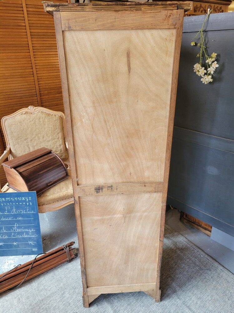 Single-curtain filing cabinet