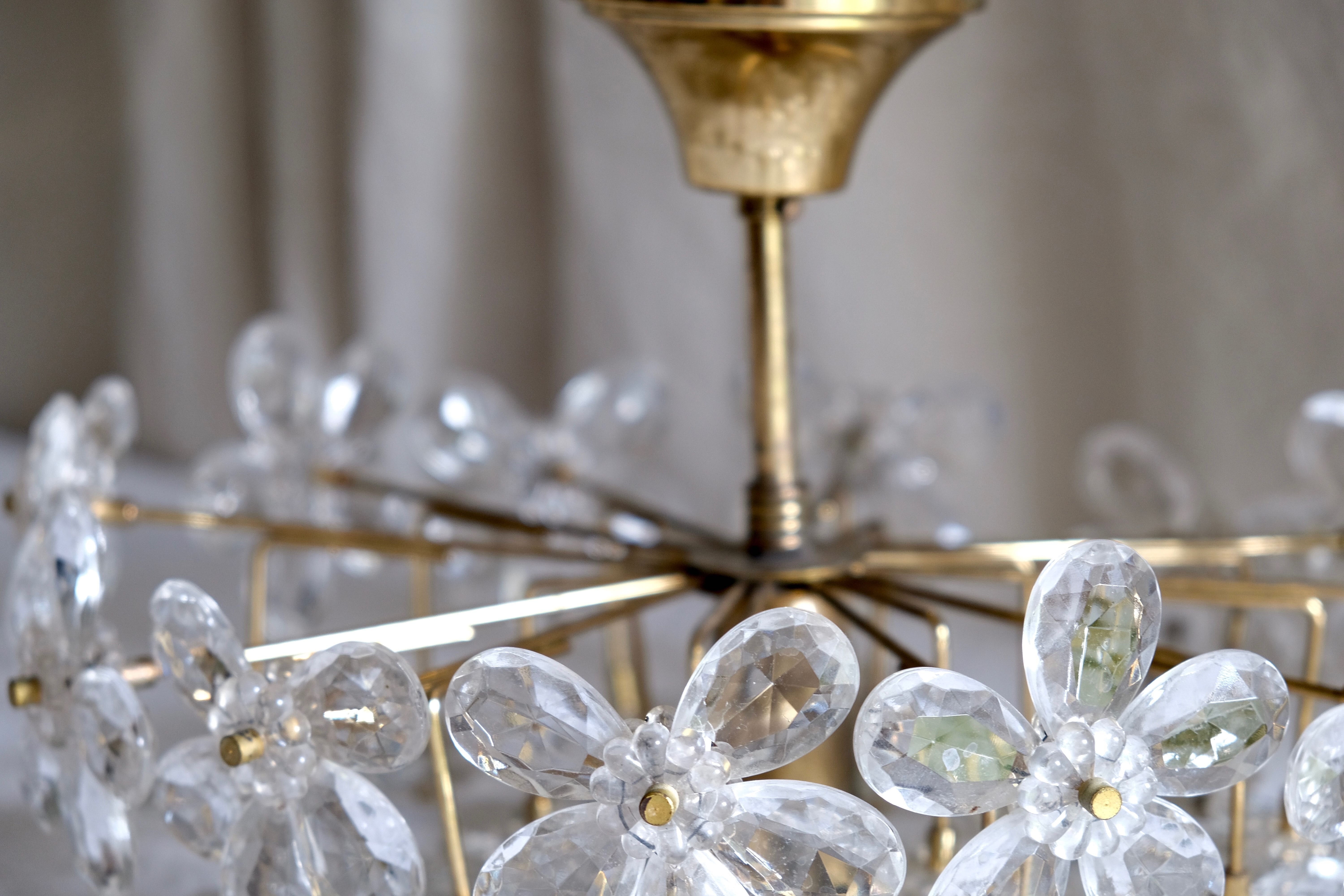 Ceiling flowers in murano glass and brass