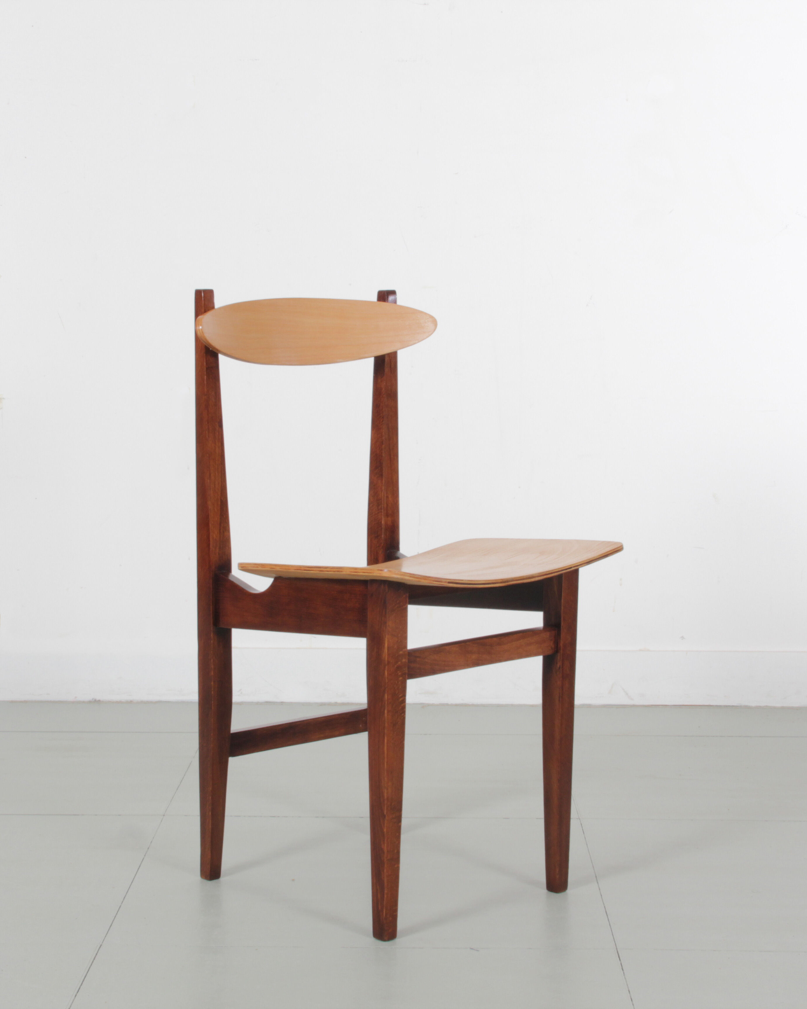 Pair of chairs model 200-102 by Maria Chomentowska