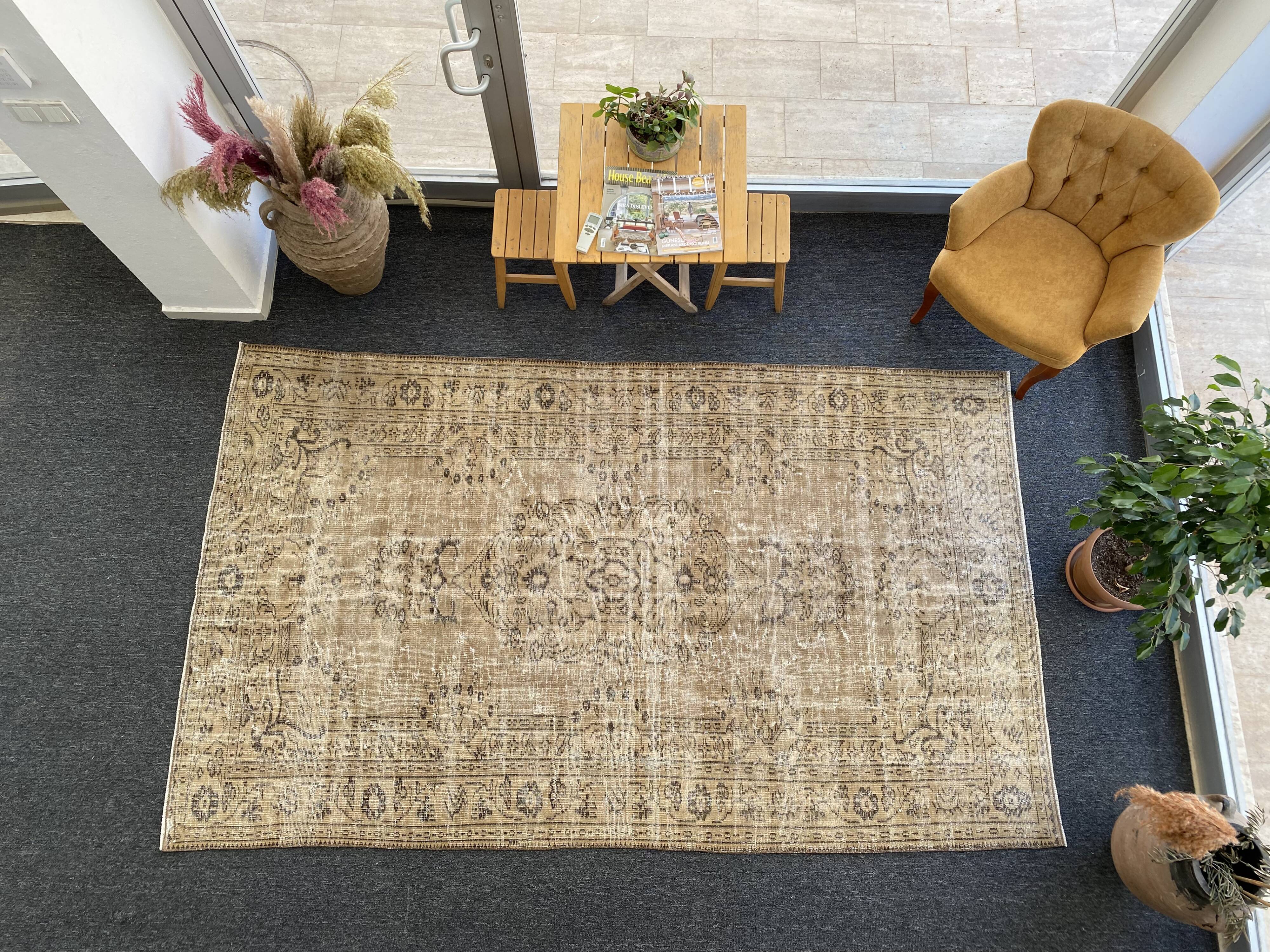 Tapis Oushak beige décor rustique, 6x10, surteint sable, pour salon, MOON.145
