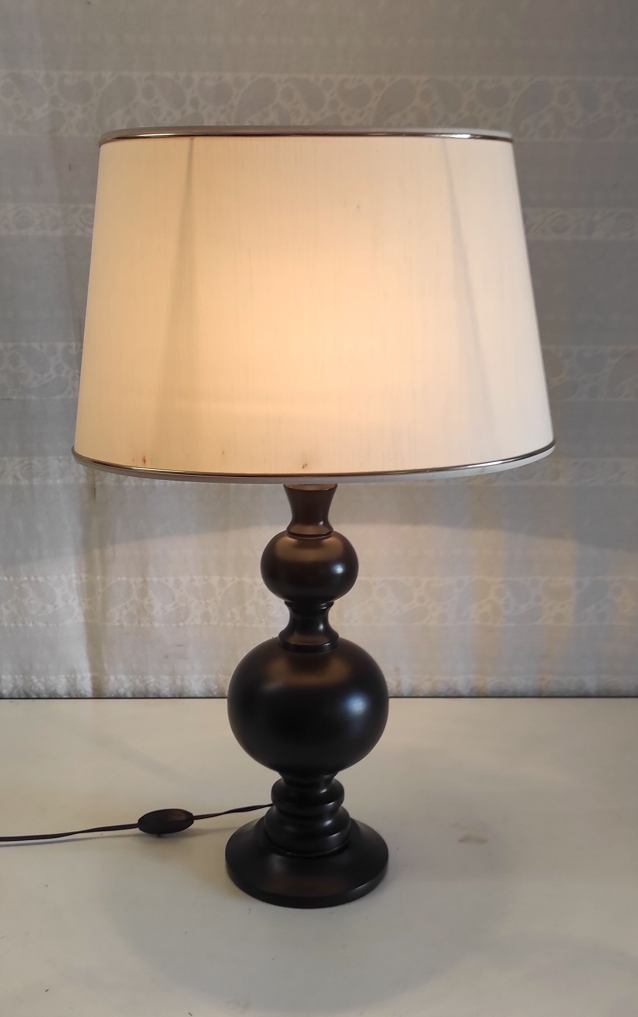 Turned wooden table lamp – 80s