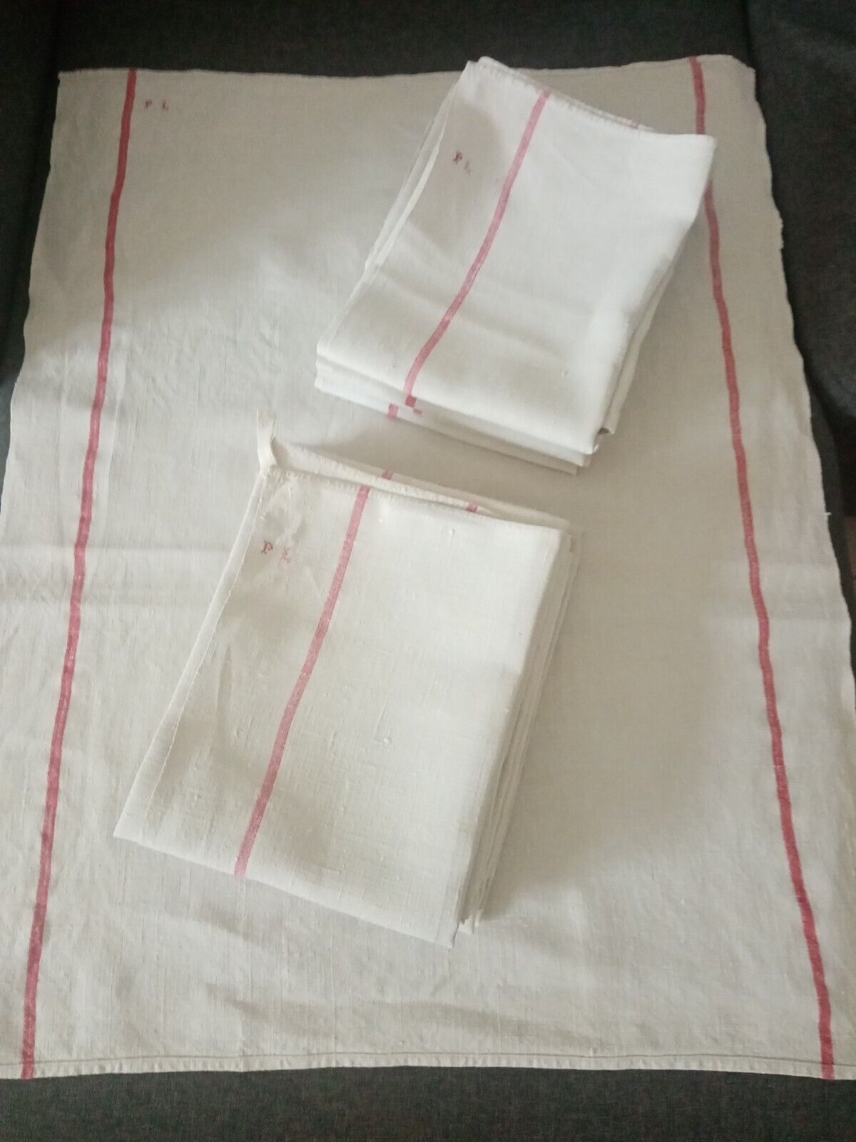 Torchon ancien en lin liteaux rouge milieu XXème linge de