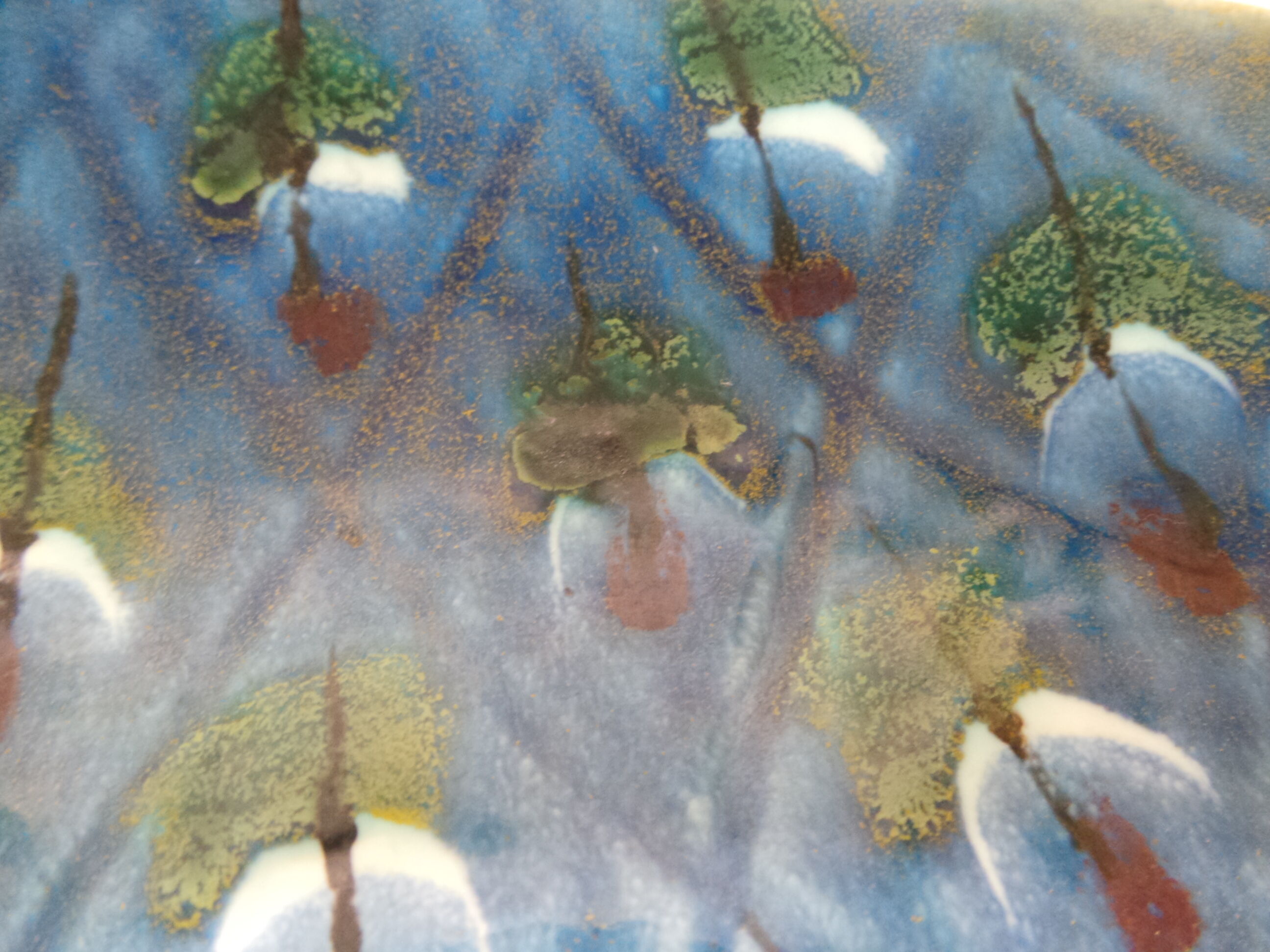 Vintage ravier rests covered