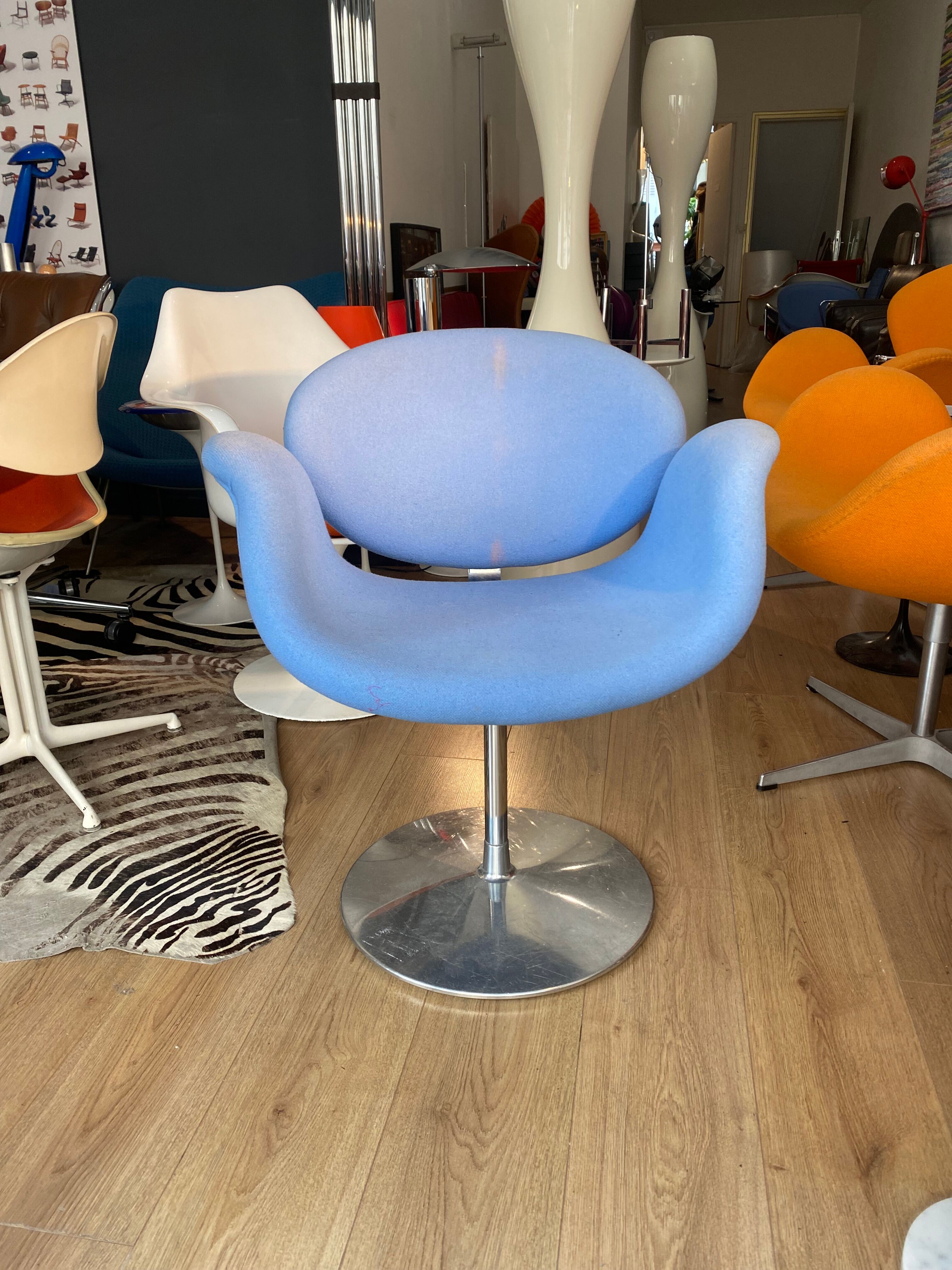 Armchair little tulip Pierre Paulin artifort edition discolored fabrics