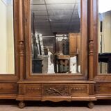 armoire style Louis XVI en noyer vers 1850