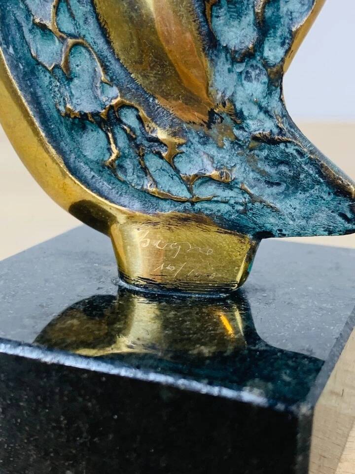 Bronze sculpture from the Signe Möbus workshop in São Paulo, Brazil.