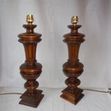 Pair of feet of walnut lamps