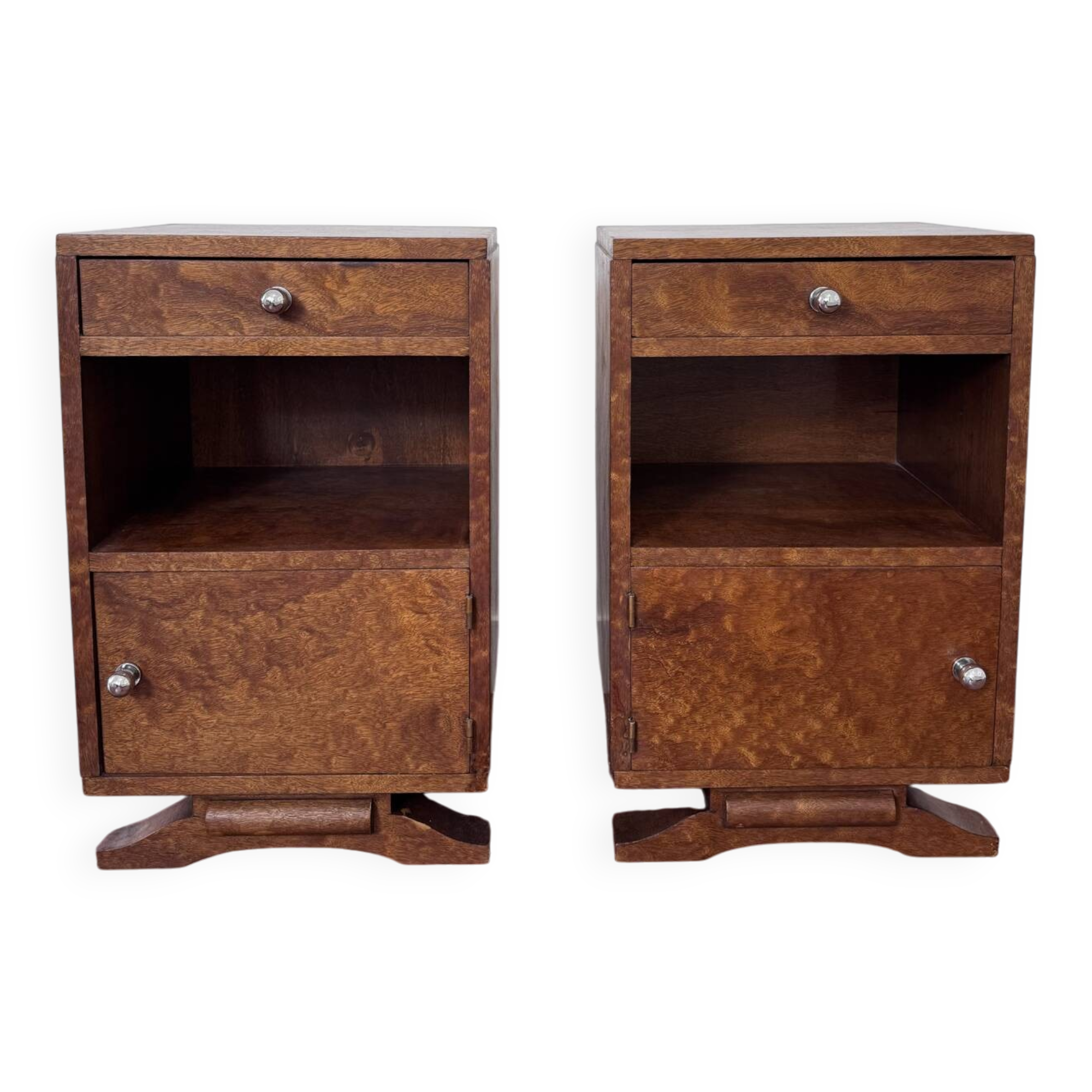 Pair of bedside tables / Art Deco accent furniture from the 1930s.