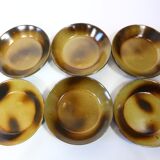 Vintage service plates and serving trays, 39 pieces, silk-screened.