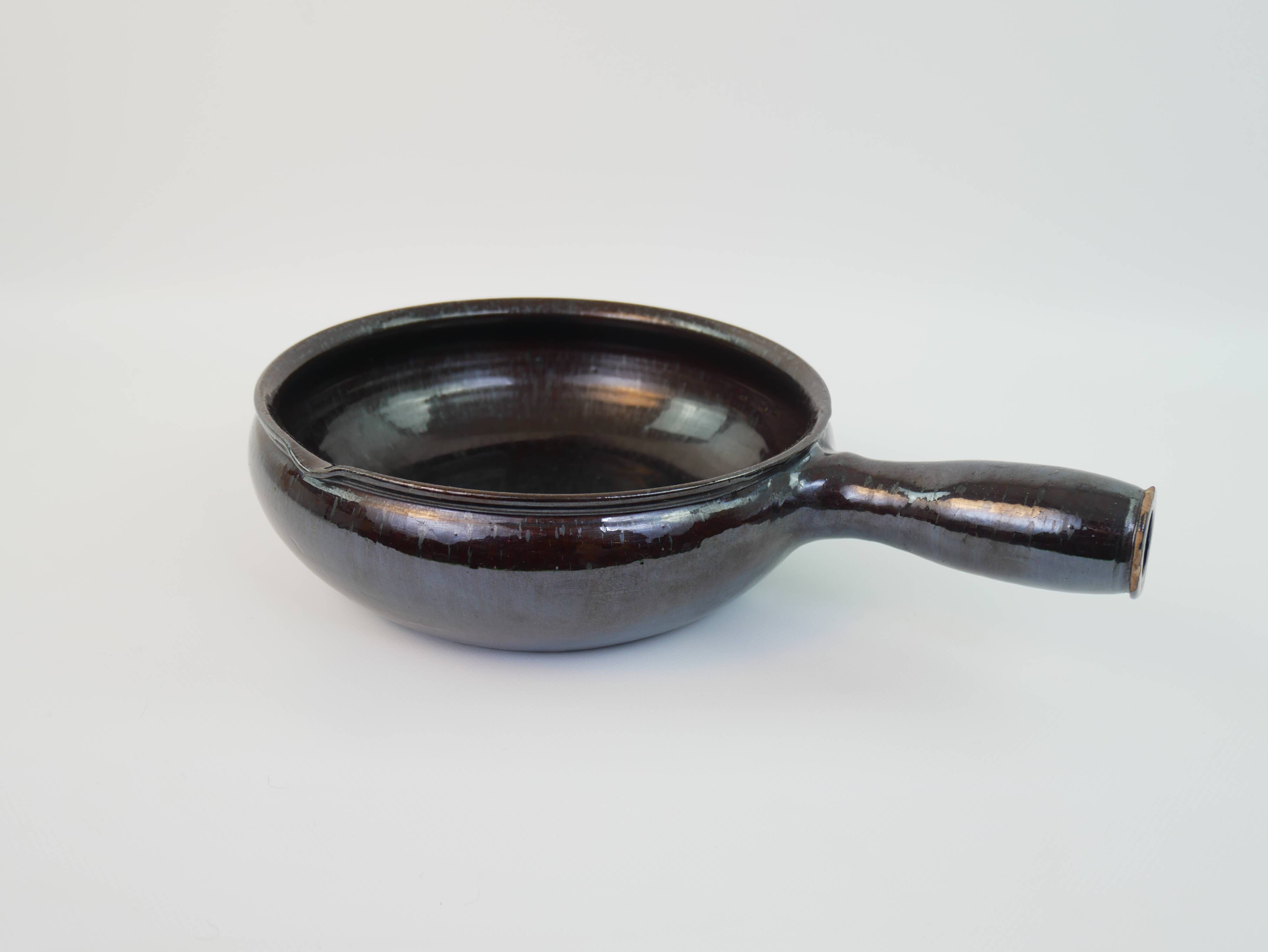 Ebony enameled ceramic fondue pot signed André Martin Vallauris 1950s