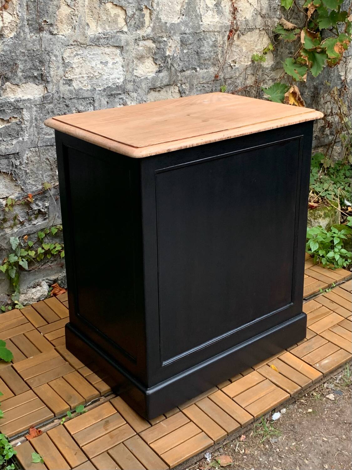 Art Deco chest of drawers 1920