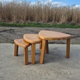 Vintage triangular oak side nesting tables (3)