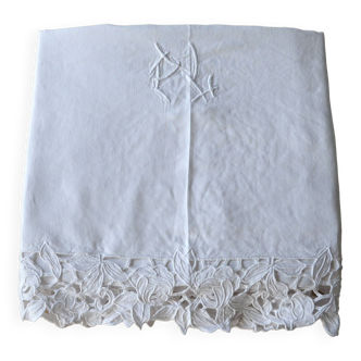Drap ancien en lin blanc broderie richelieu et monogramme