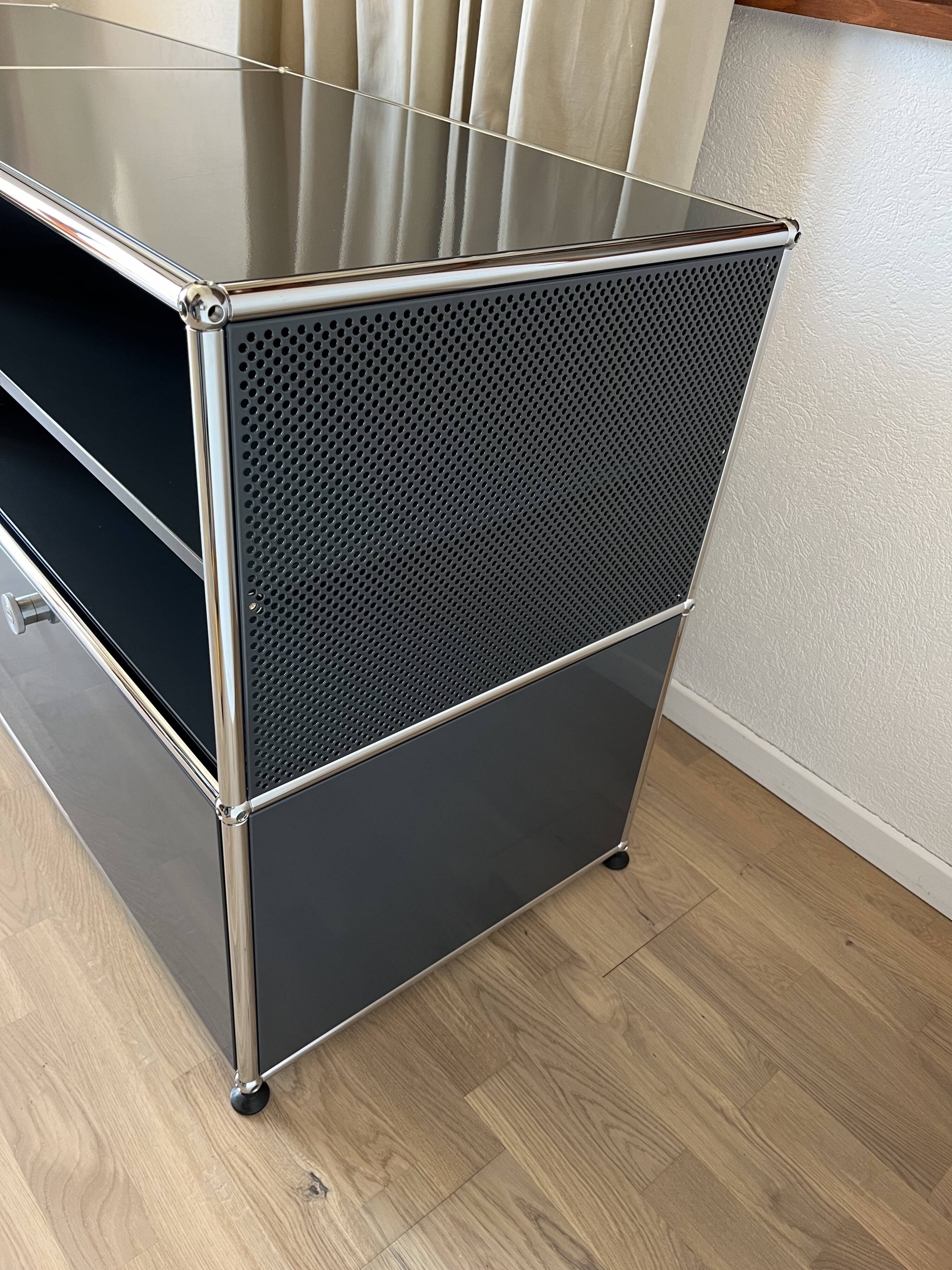 USM Haller chest of drawers in Anthracite Grey