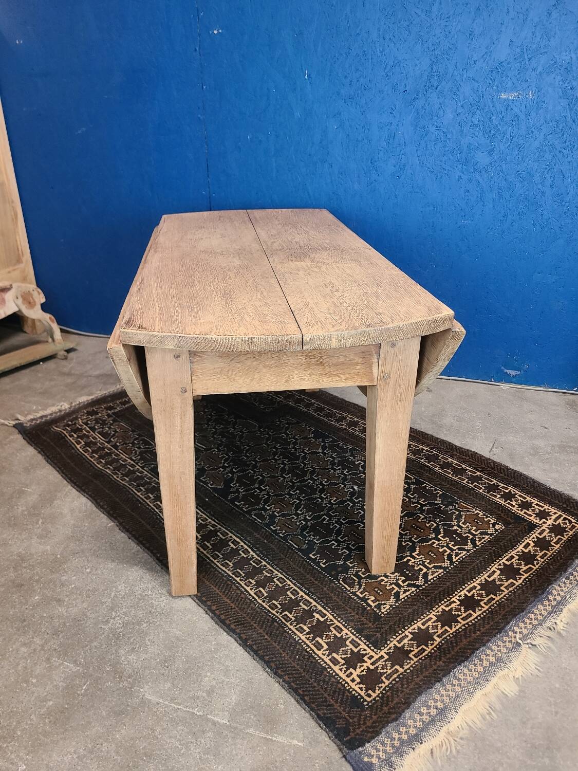 Vintage farmhouse coffee table with flap