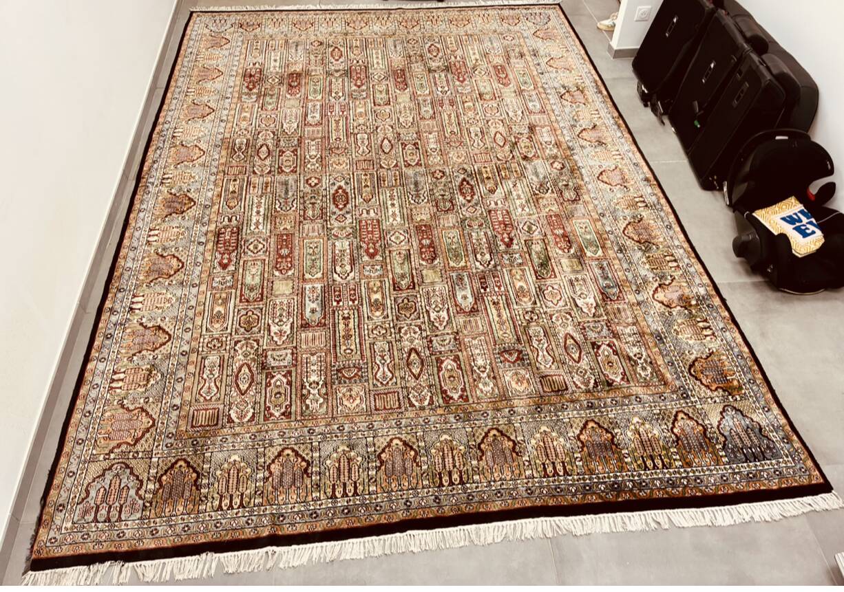 Tapis persan en soie d’exception