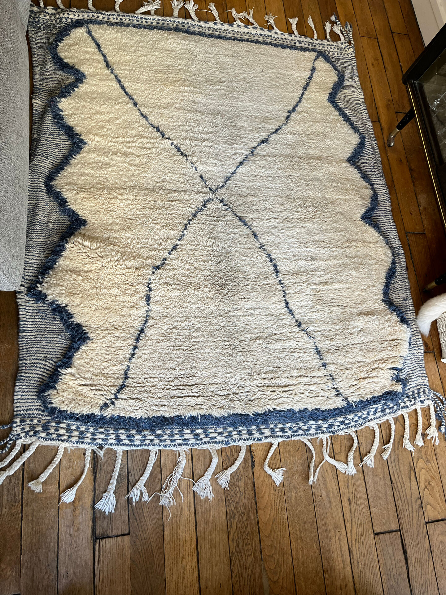Handmade wool Berber rug