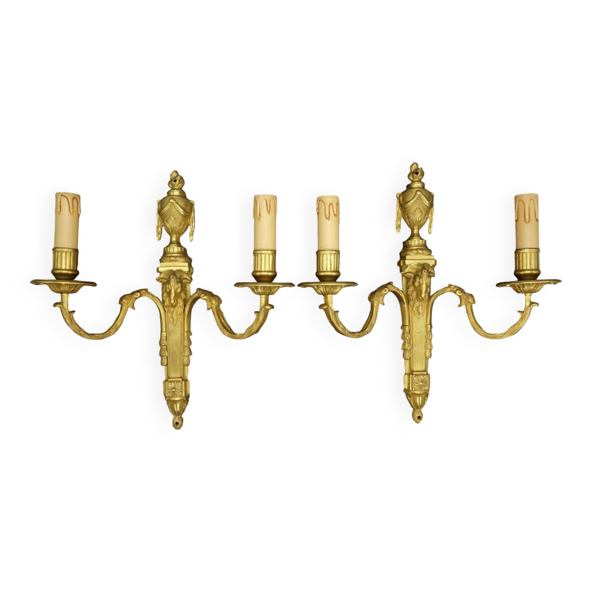 Pair of large sconces, ram's head, Louis XVI style, 19th century - gilded bronze