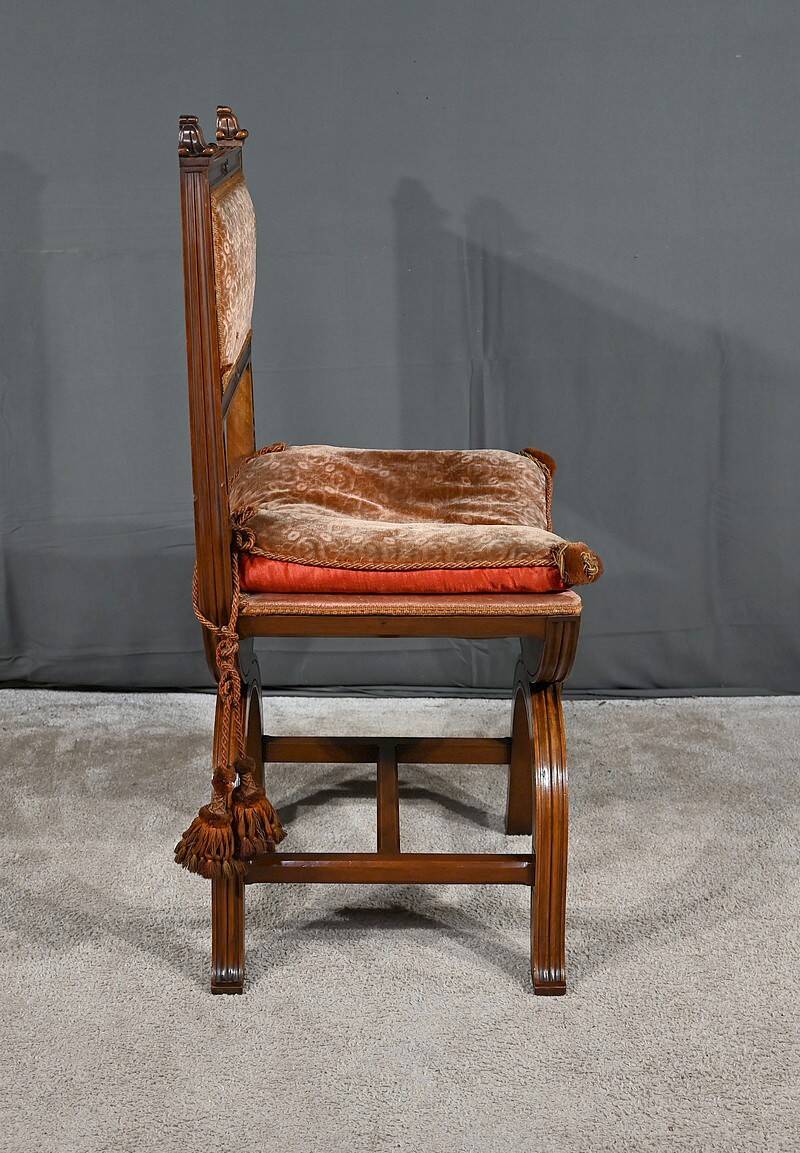 Curule Chair in Solid Walnut, Renaissance taste – Late 19th century