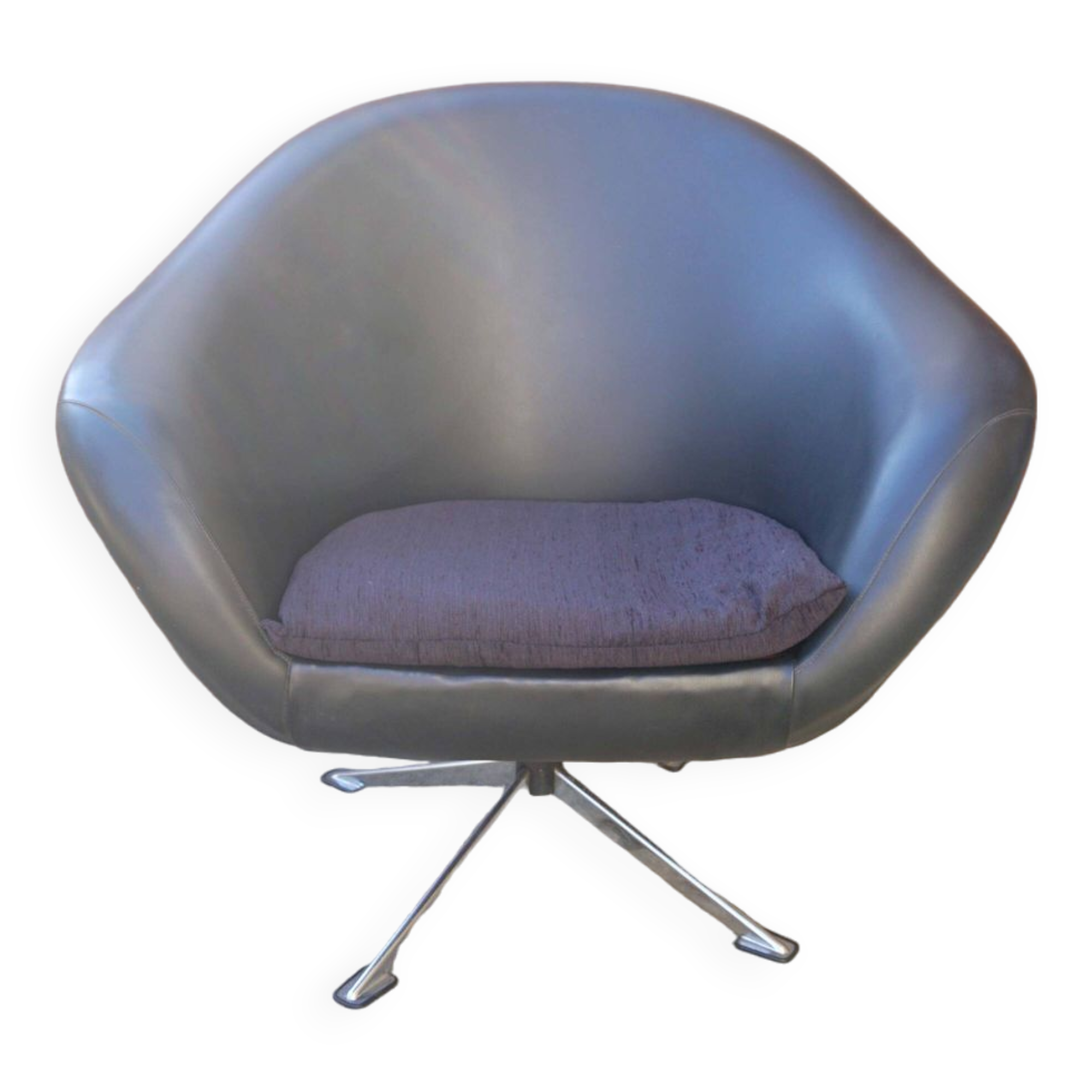 Balloon Shell Armchair "EGG" 60/70 Scandinavian design by Karl Eric Klote for Overman