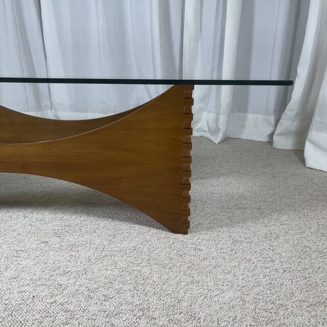 Sculptural coffee table in mahogany and glass – Europe, 1970s
