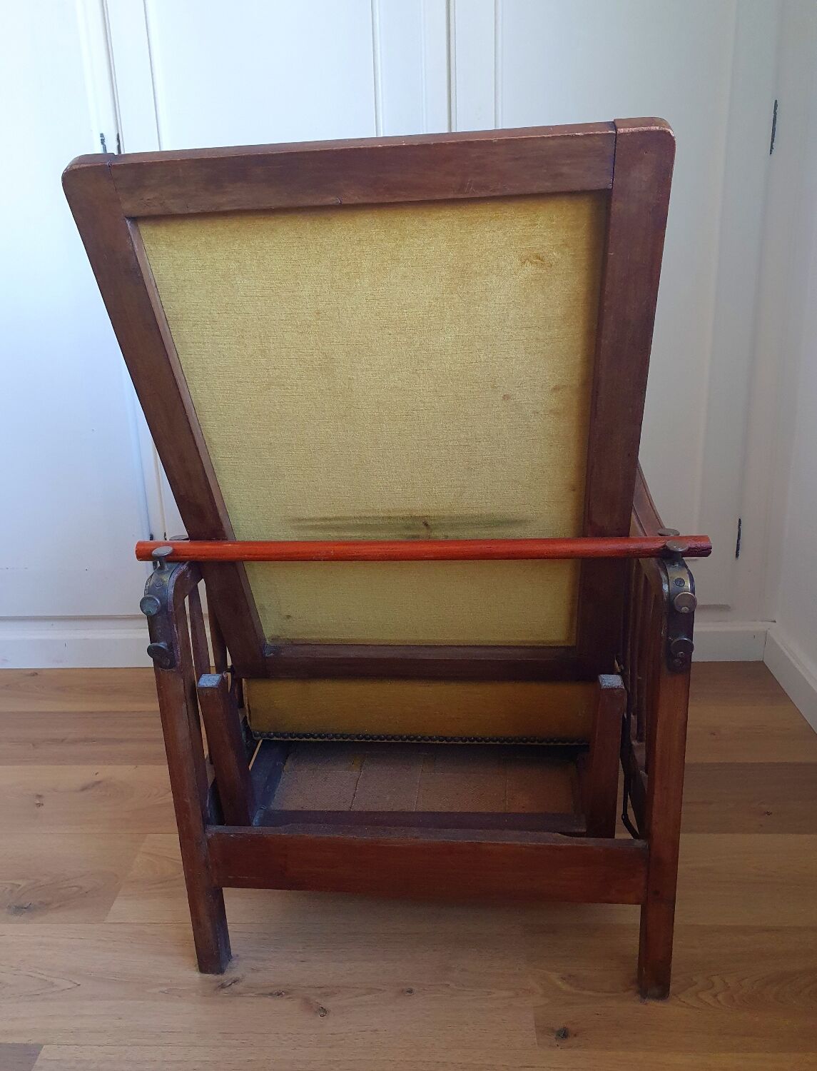 Velvet deck chair