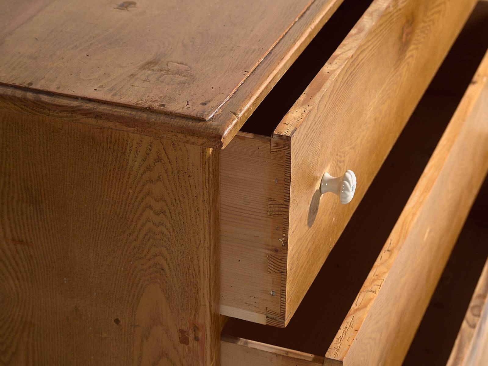 Antique three-drawer chest of drawers (circa 1920) #49