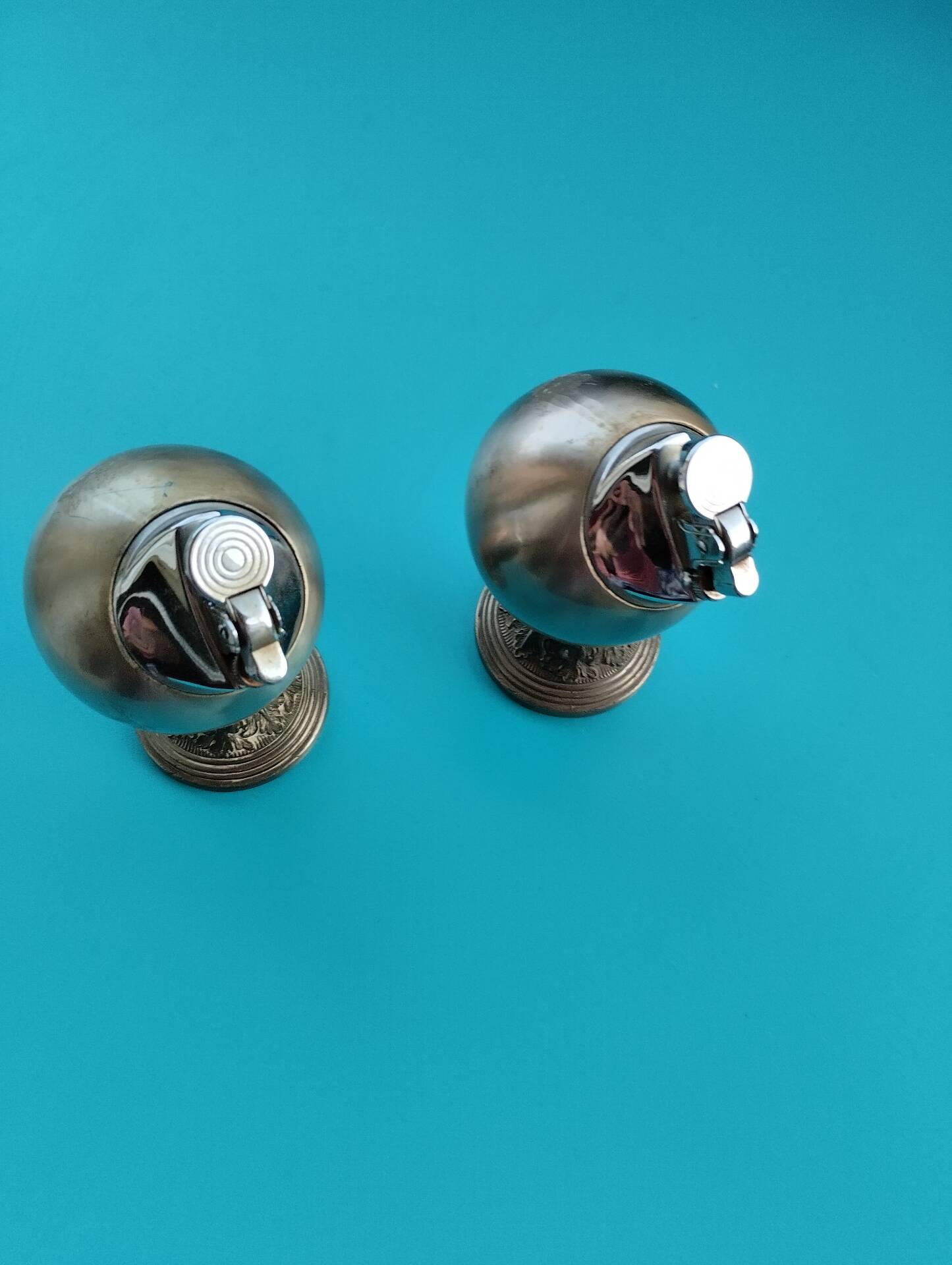 Pair of table lighters
