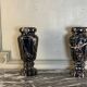 Paire de vases en marbre Portor, vers 1920