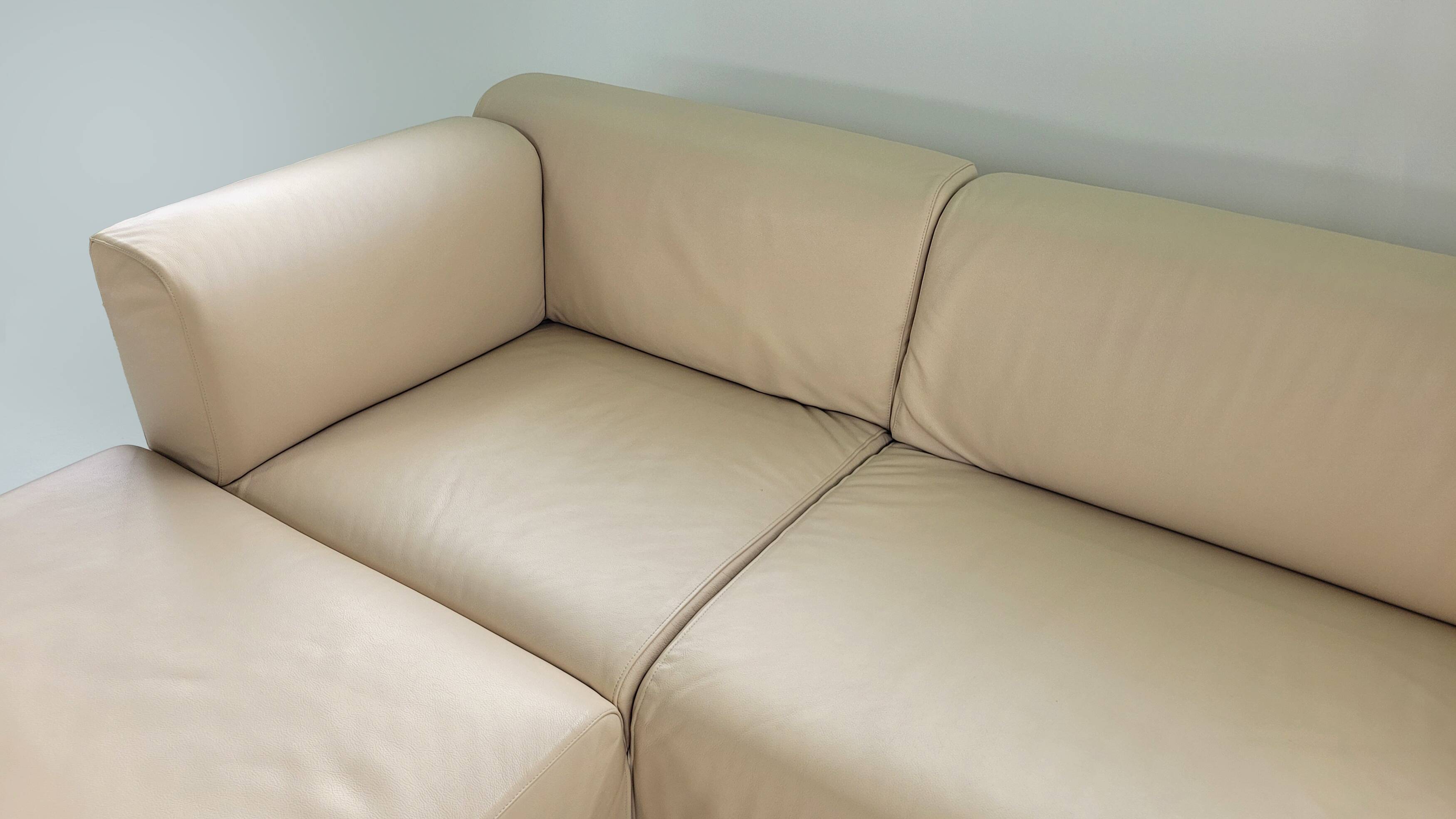 'Met' 250 Sofa by Piero Lissoni for Cassina (1996) – Italy