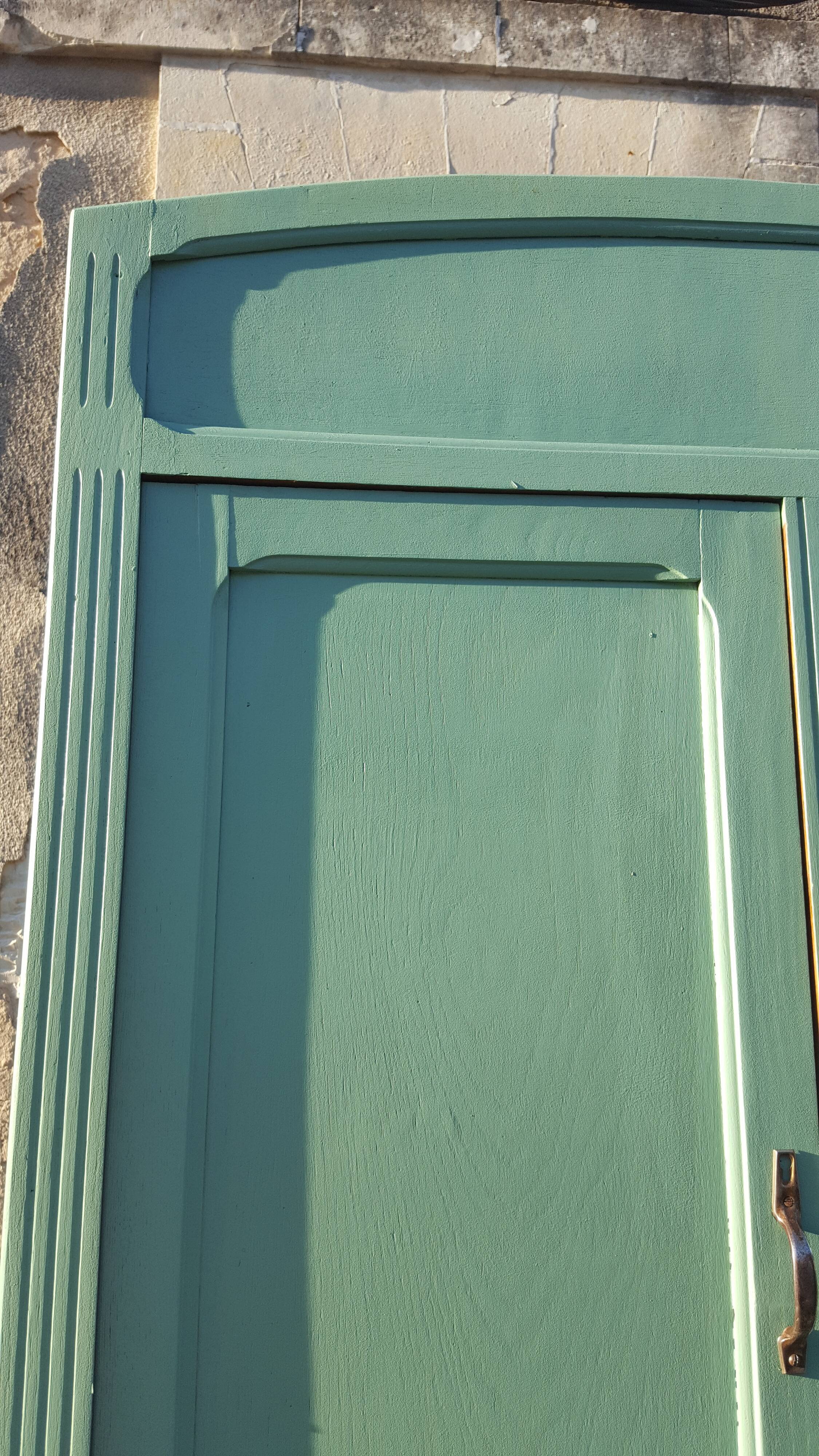 Vintage parisian wooden slip-up