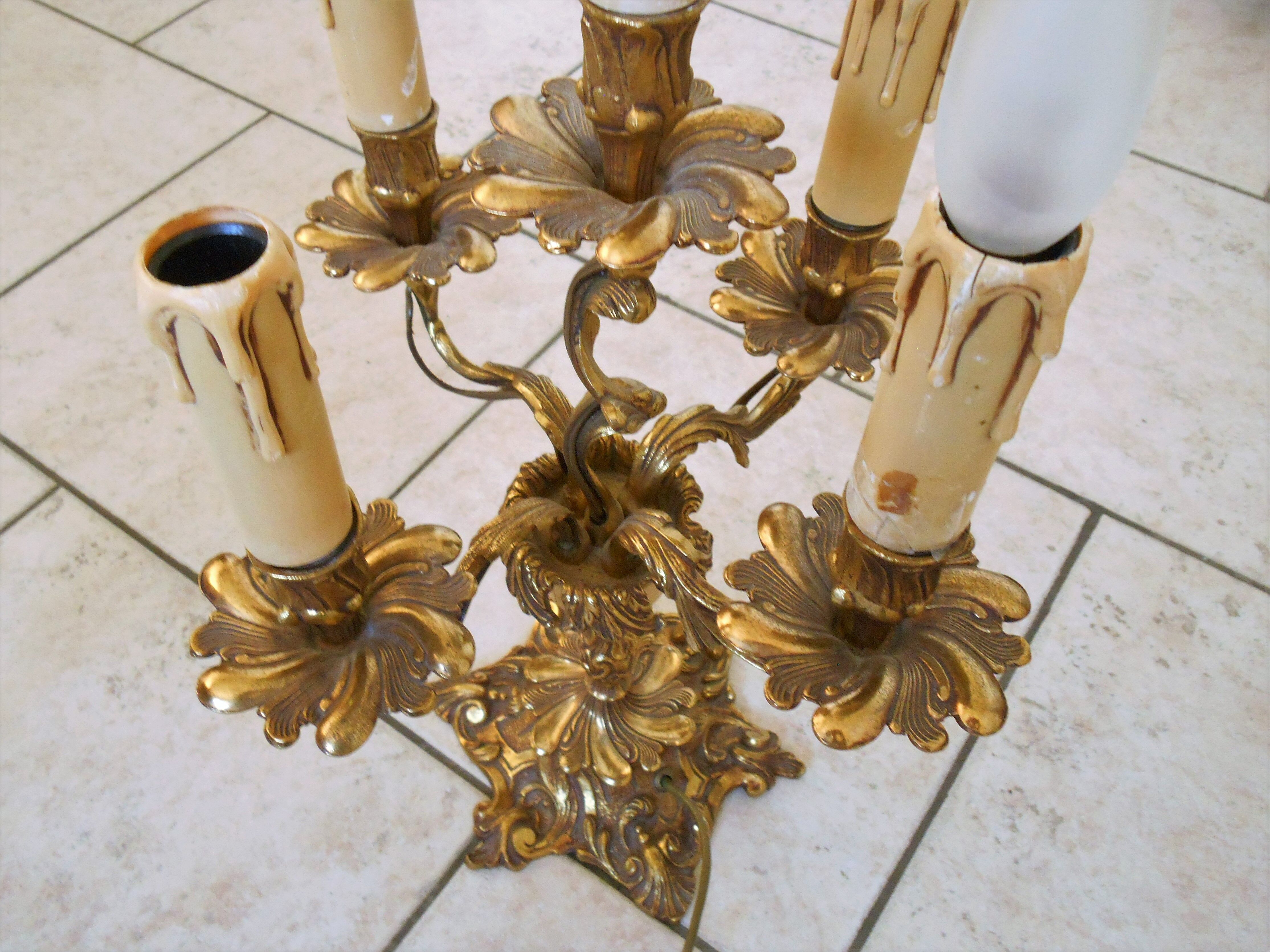 Pair of chandeliers with 5 lights, in bronze