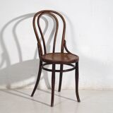 Anciennes chaises Thonet n°18 (c.1930). Ensemble de 4 pièces #10