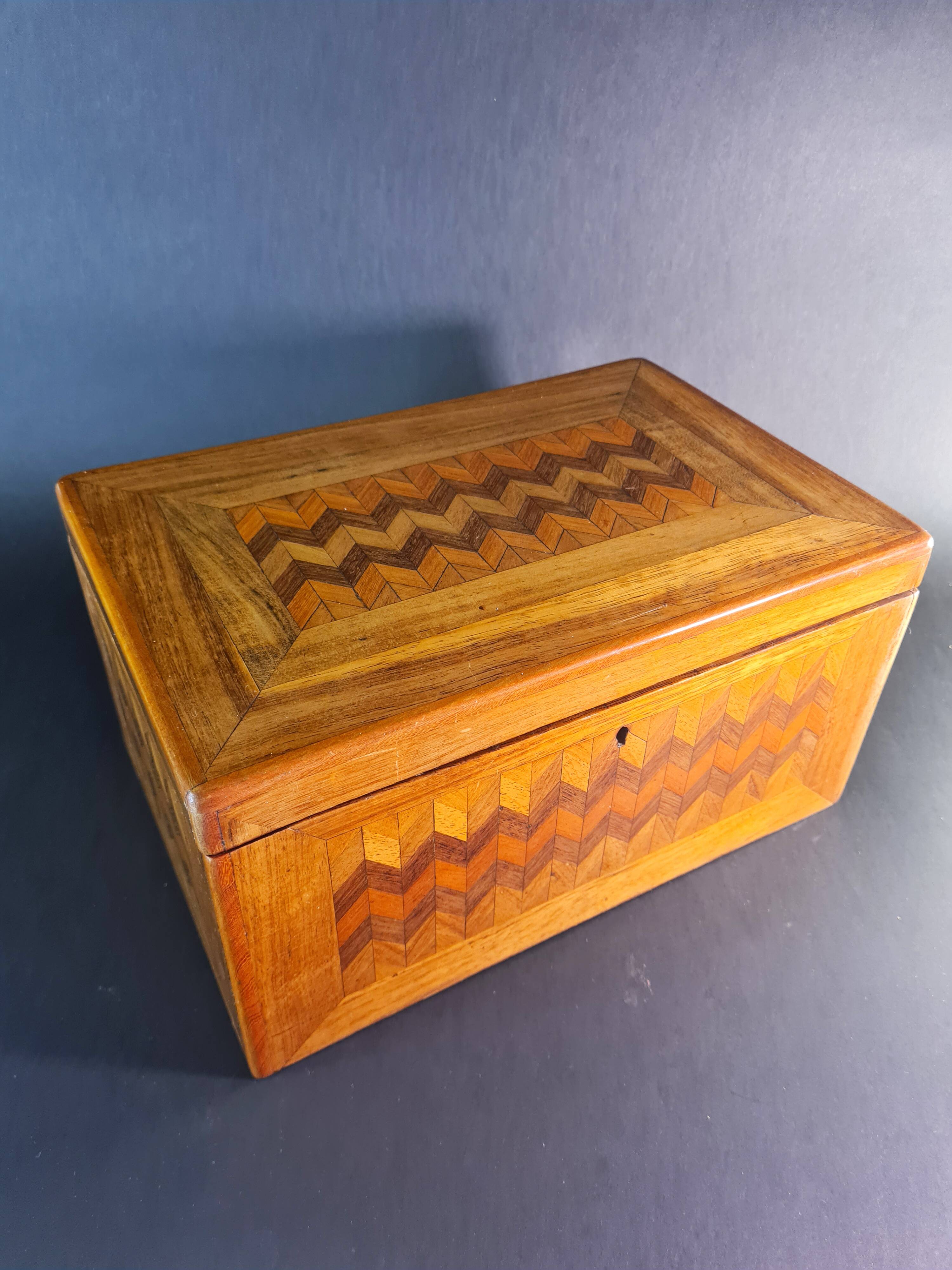 Marquetry Jewelry or Keepsake Box – Vintage Elegance in Pre-Cut Wood
