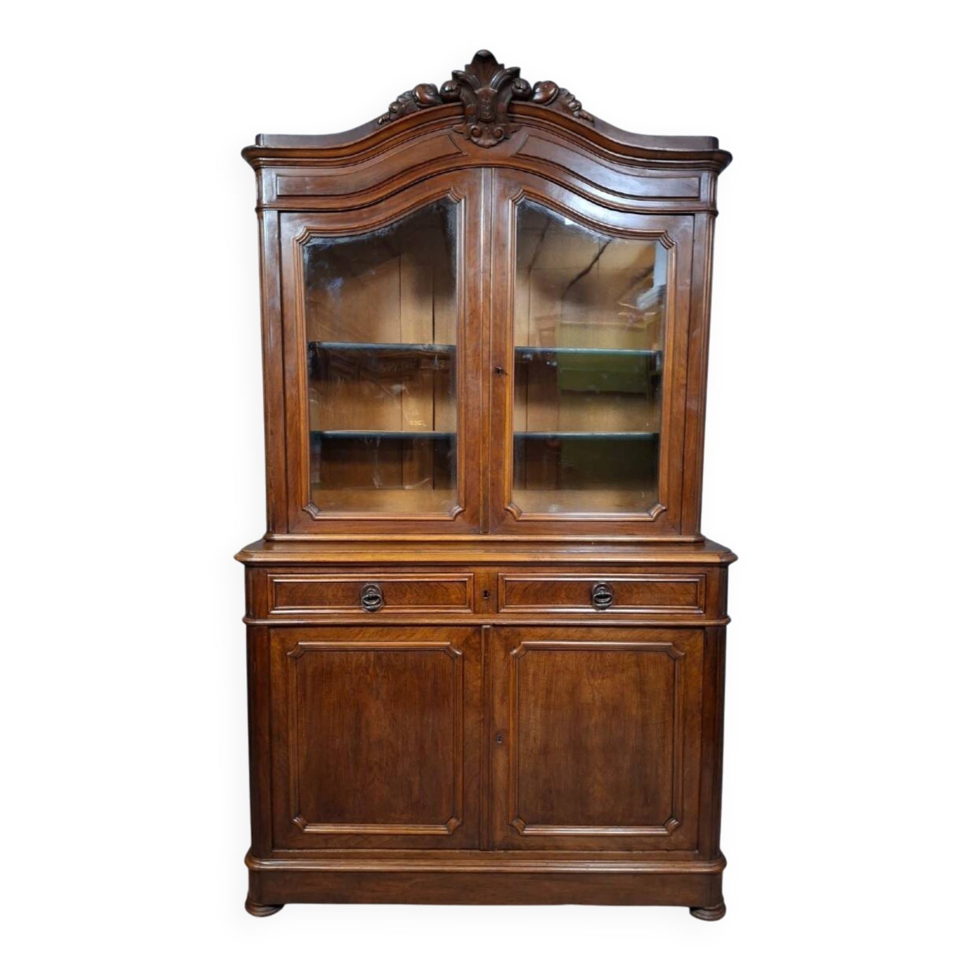 Buffet deux corps époque Napoléon III en bois massif.