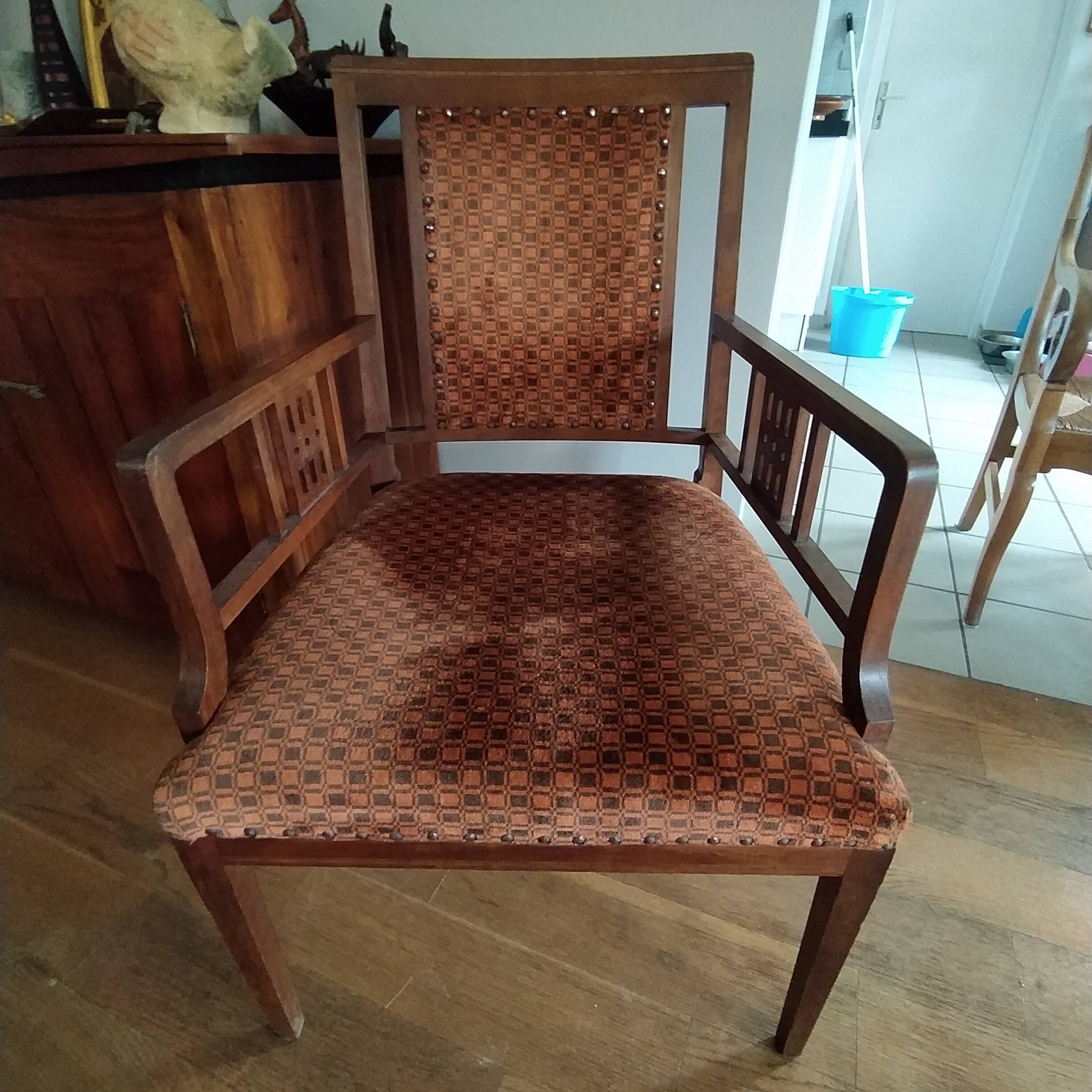 Ensemble Arts & Crafts 1900-1925 – 2 fauteuils et 2 chaises en bois massif
