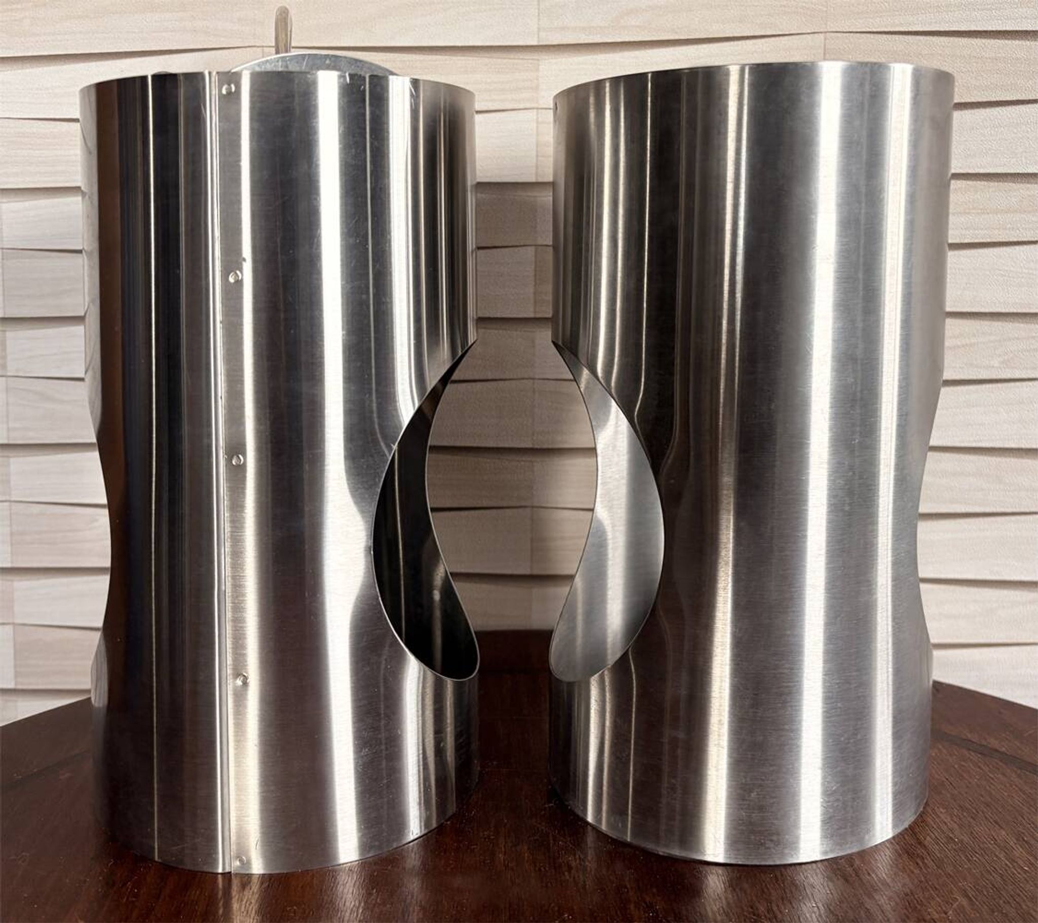 Large pair of Space Age / UFO design lamps in chrome steel – sculpture l