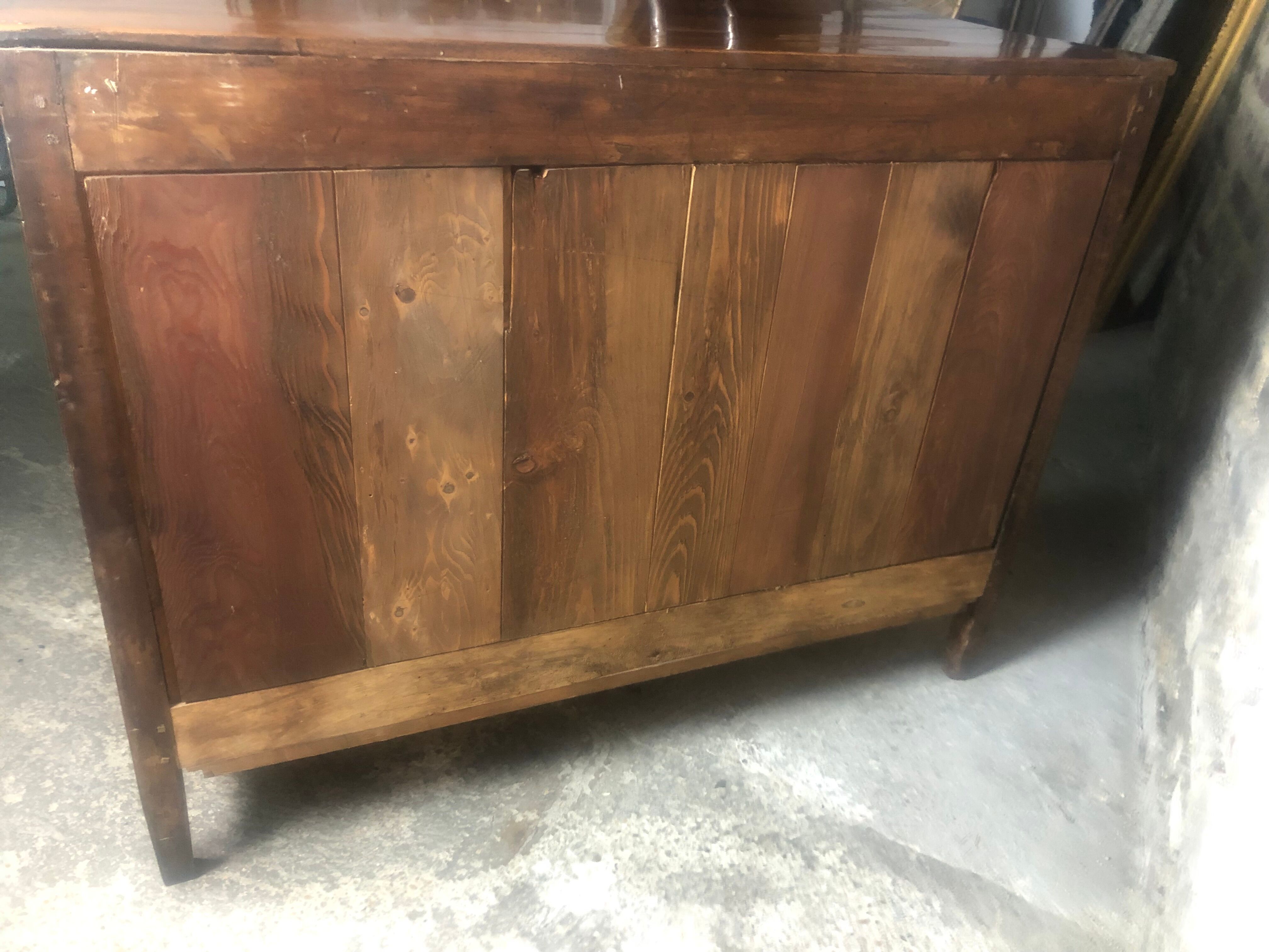 Commode époque Louis Philippe en noyer 3 tiroirs