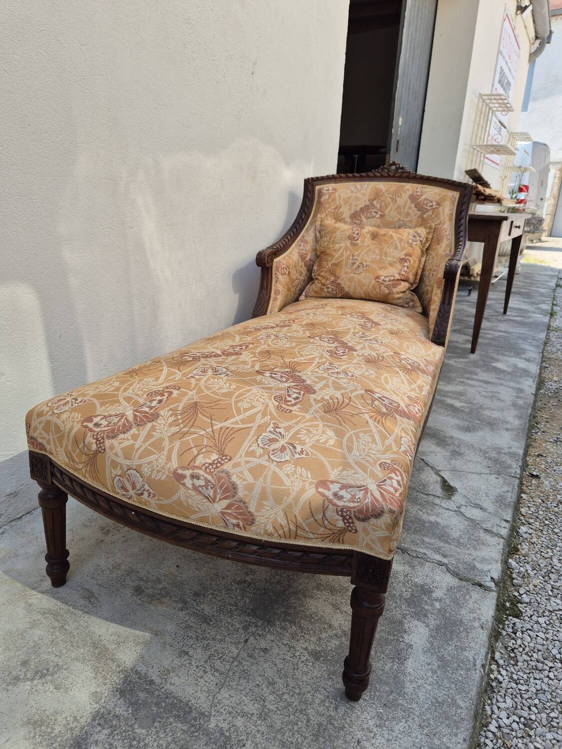 Chaise longue decorated with butterflies in Louis XVI style from the Napoleon III period