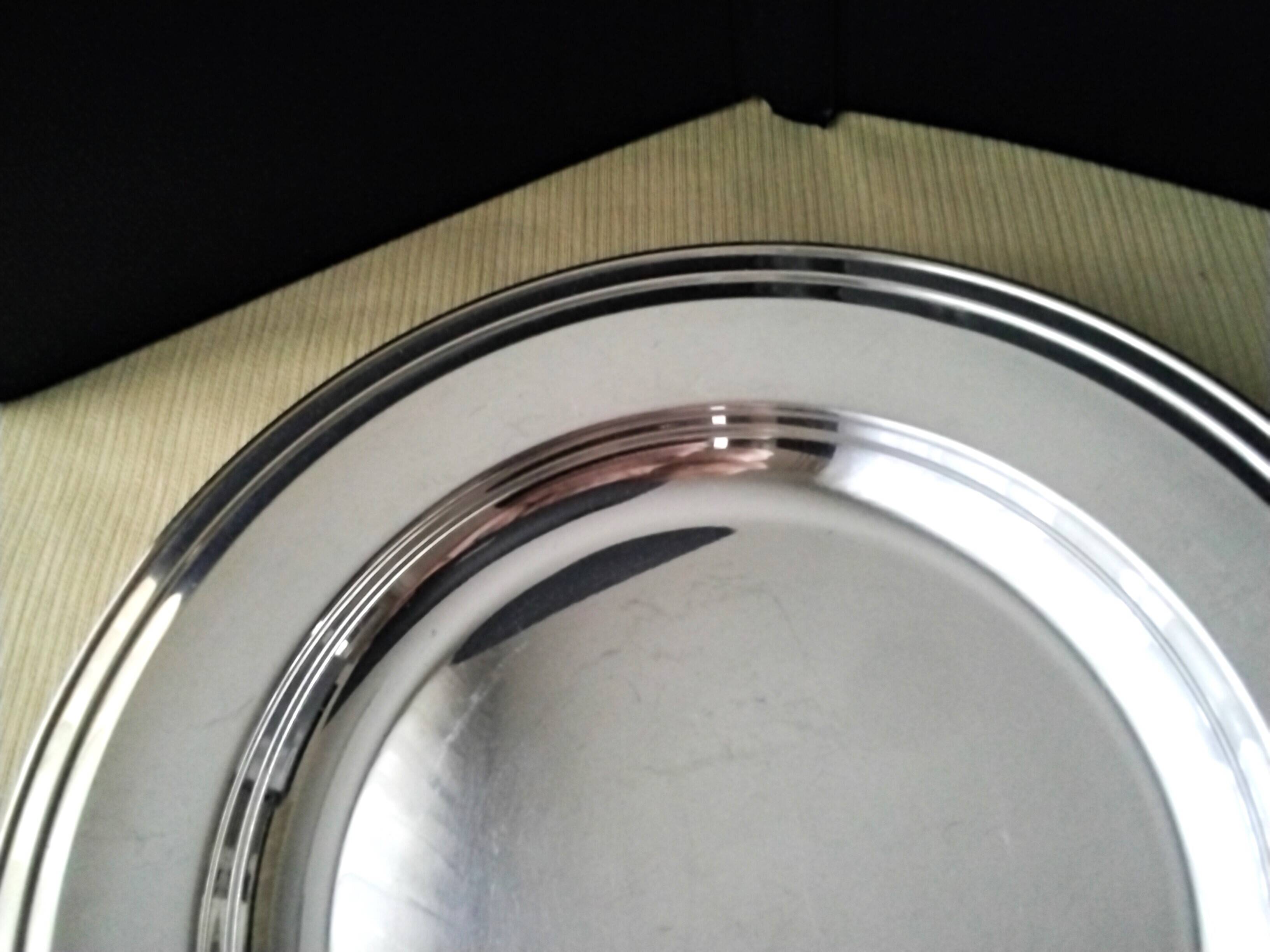 Half hollow serving dish in silver metal 32.5 cm