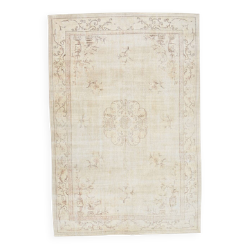 7x10 Cream Beige Oversize Vintage Rug, 209x311Cm